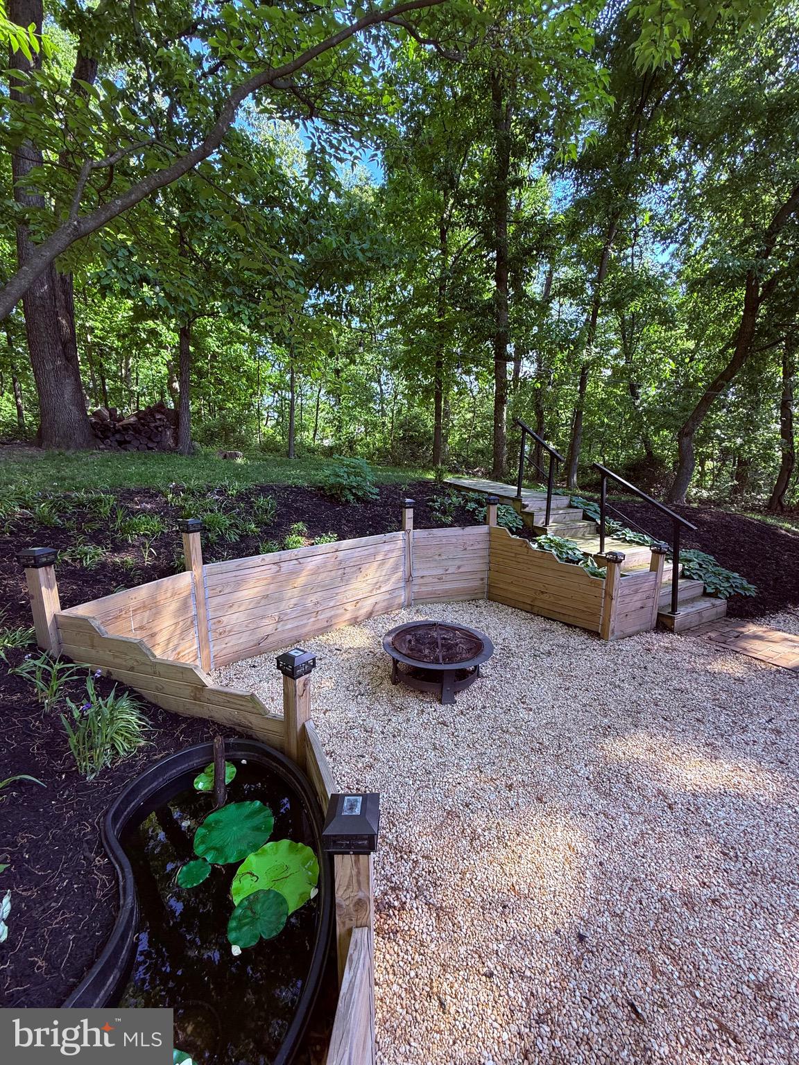 SUMMIT POINTE - Residential