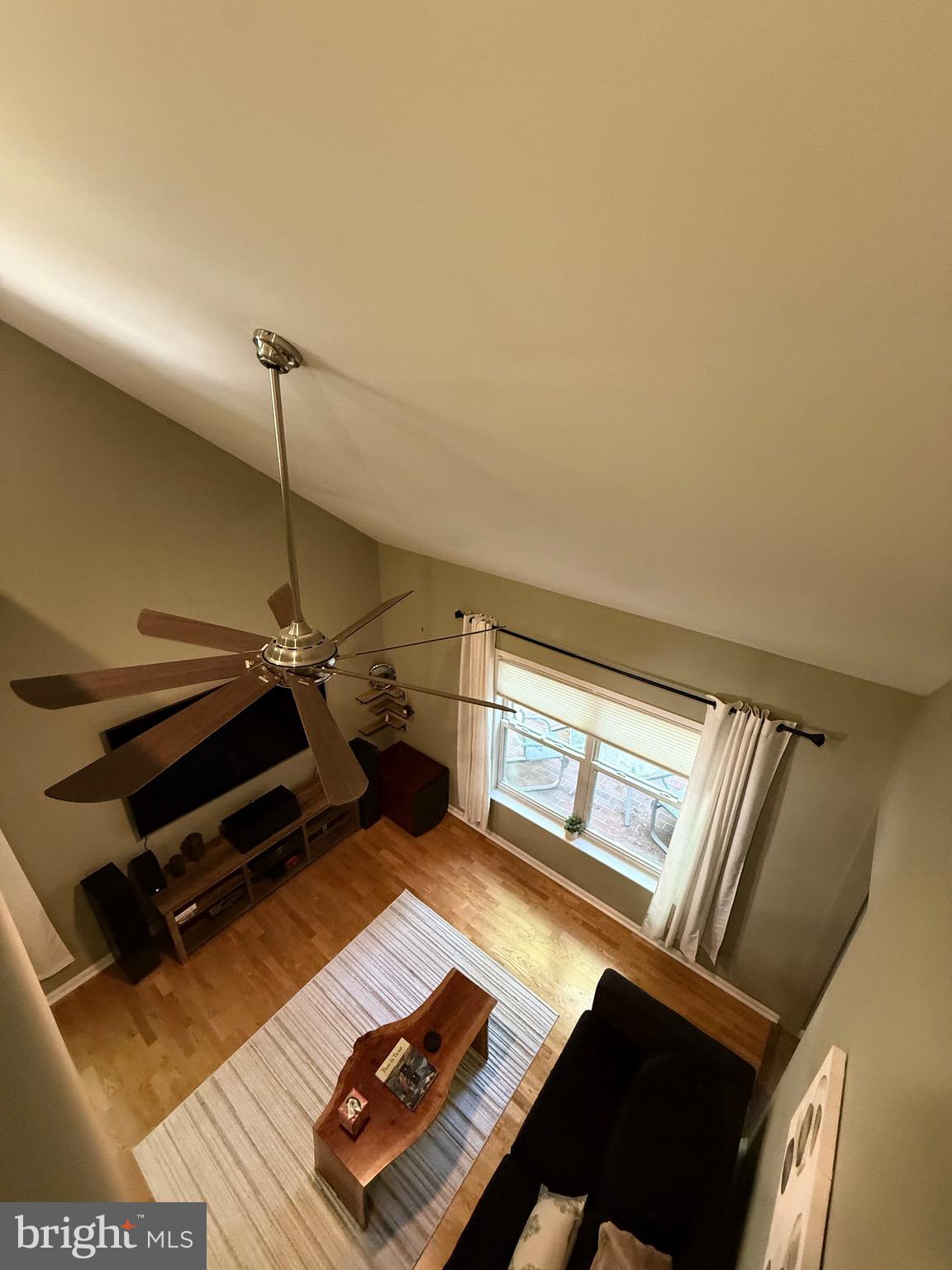 SUMMIT POINTE - Residential