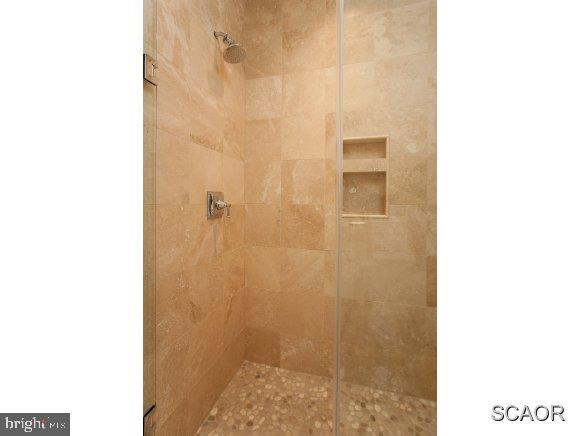 NORTH SHORES - Residential