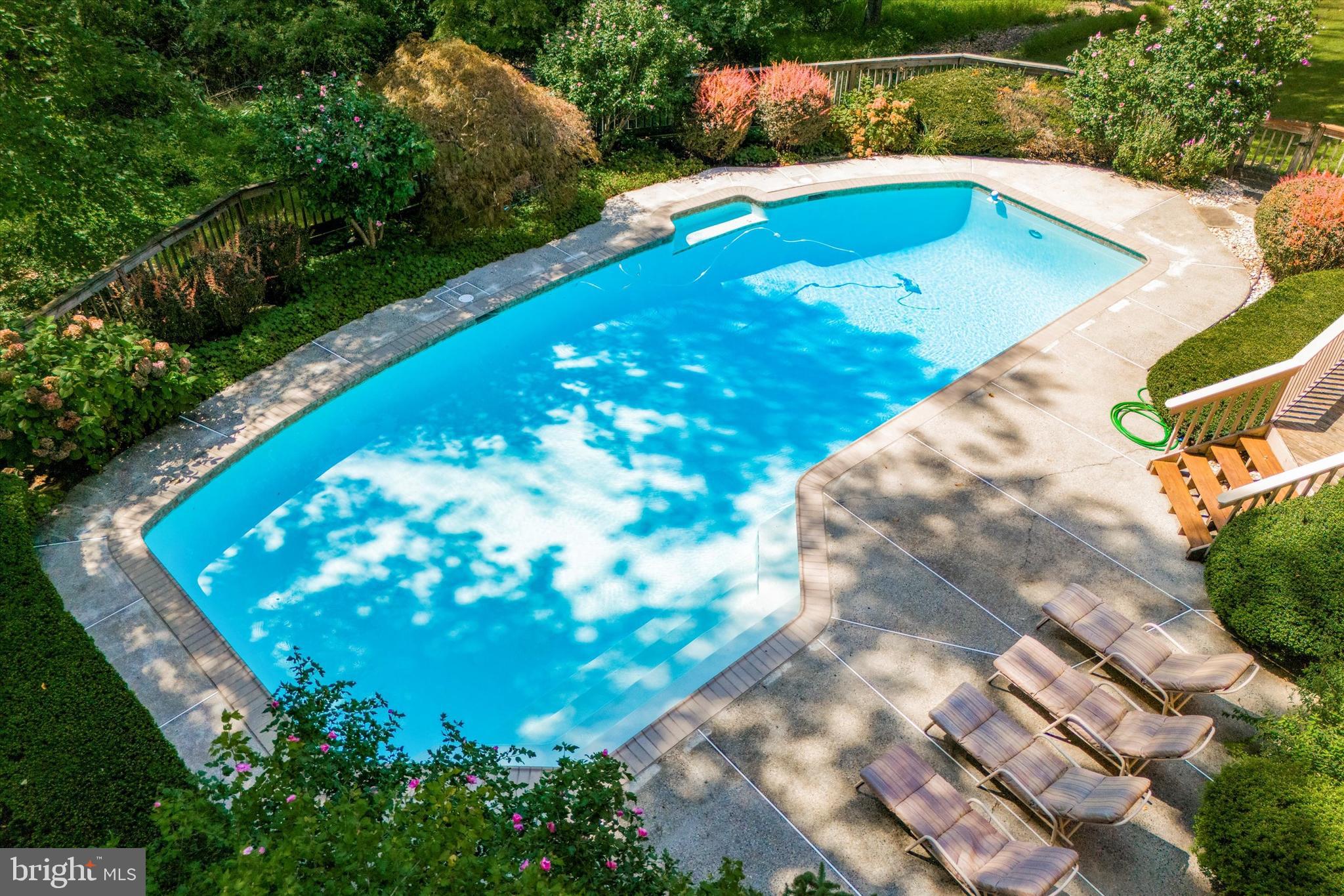 SPRINGTON POINTE - Residential