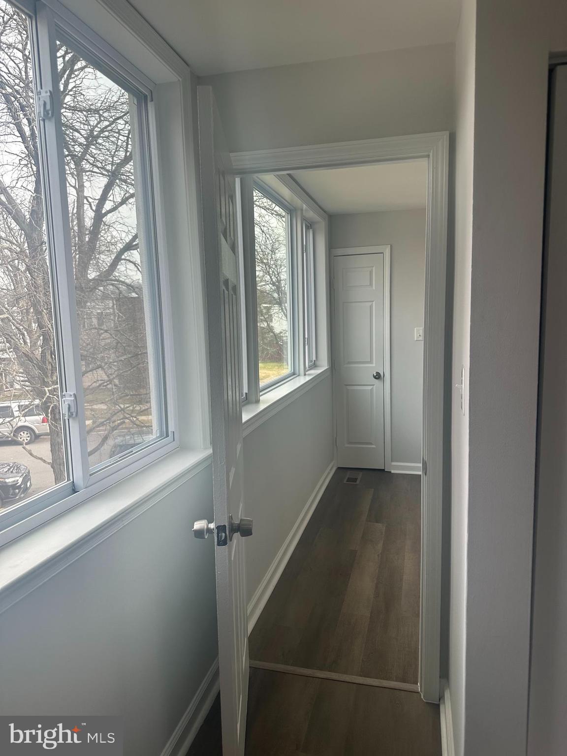 DULLES PARK TOWNHOUSES - Residential