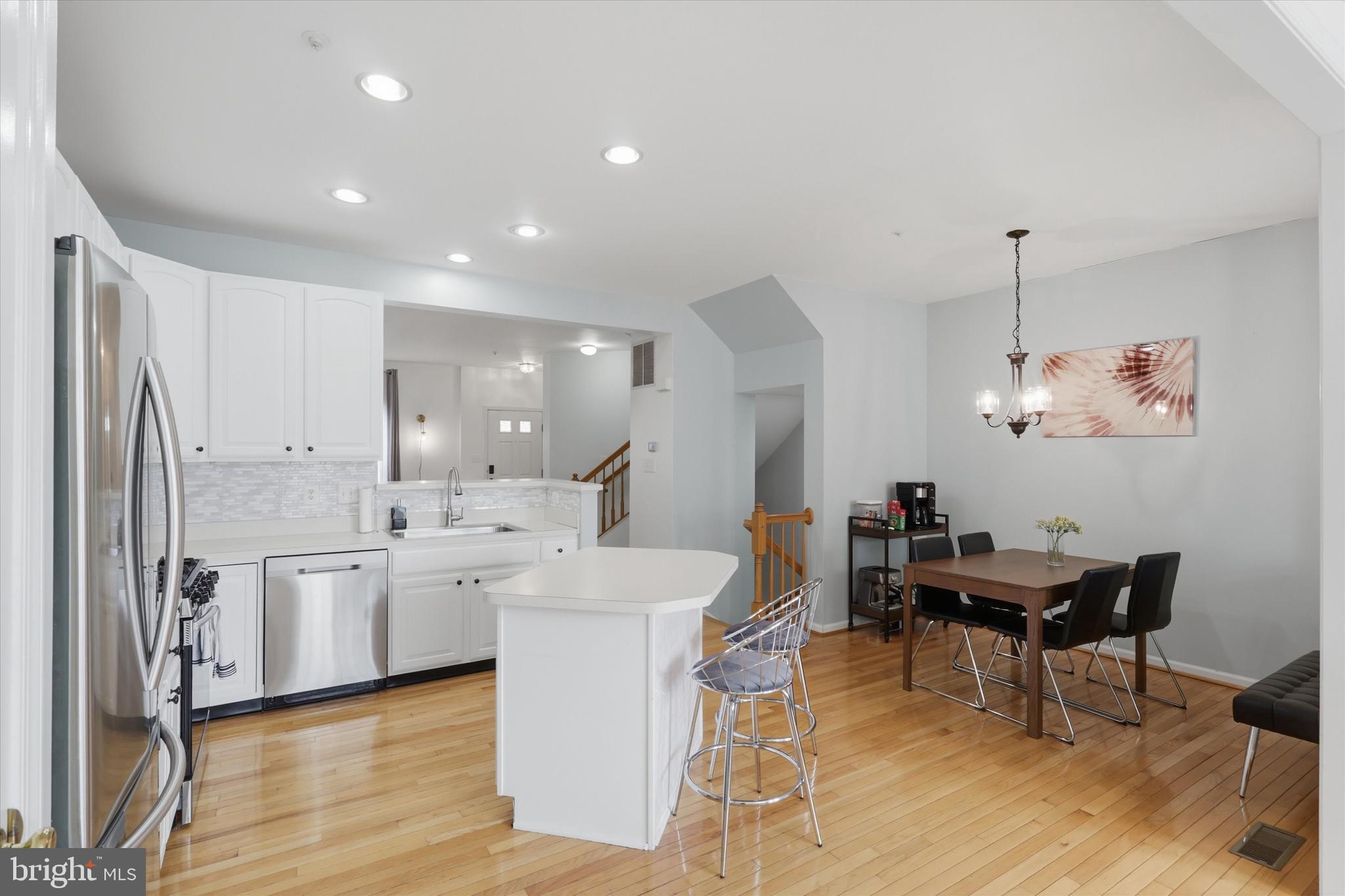 DEARBOUGHT - Residential