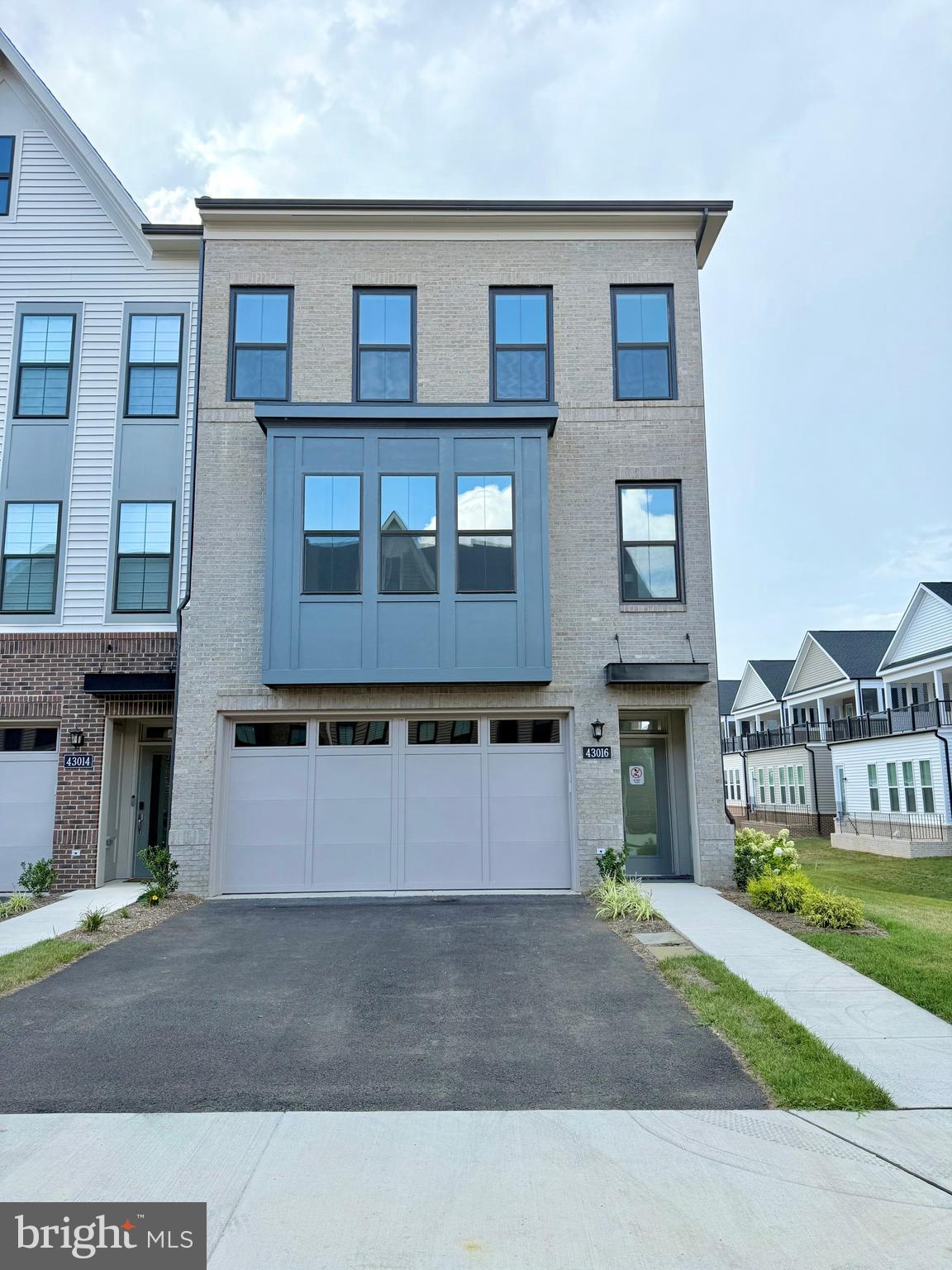 BIRCHWOOD AT BRAMBLETON - Residential