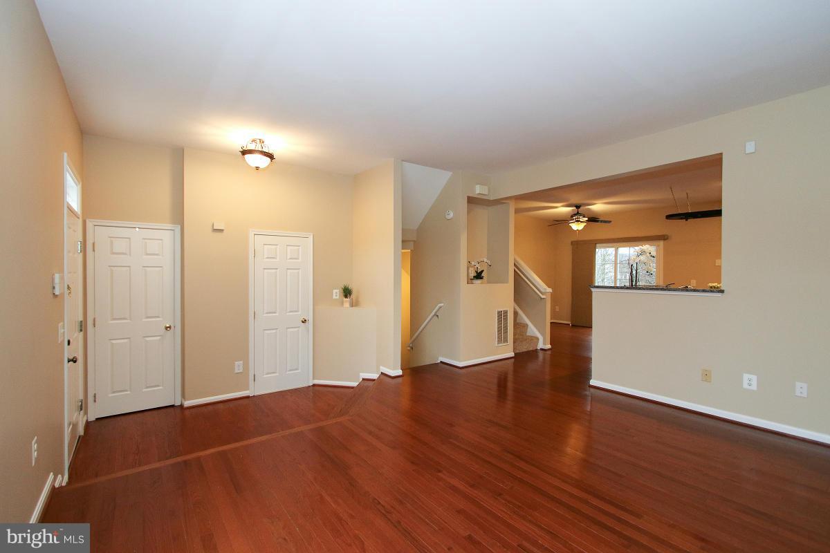 COMPTON VILLAGE - Residential