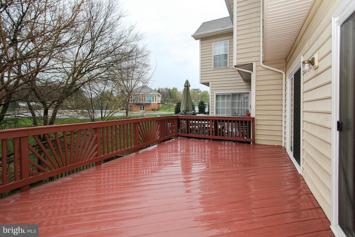 COMPTON VILLAGE - Residential