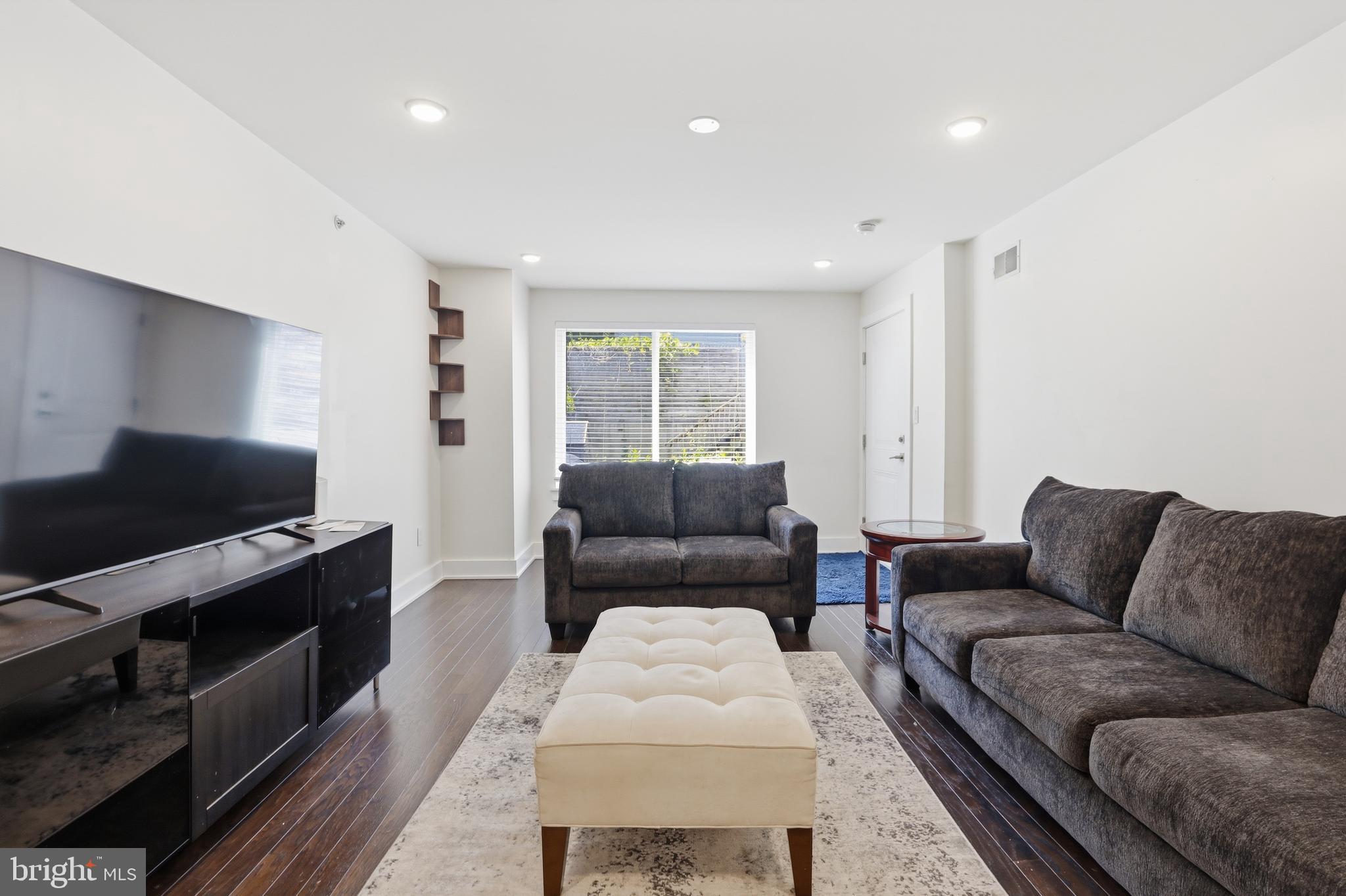 OLDE KENSINGTON - Residential