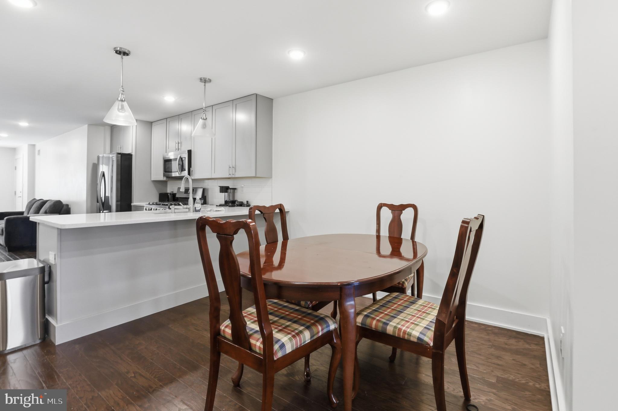OLDE KENSINGTON - Residential