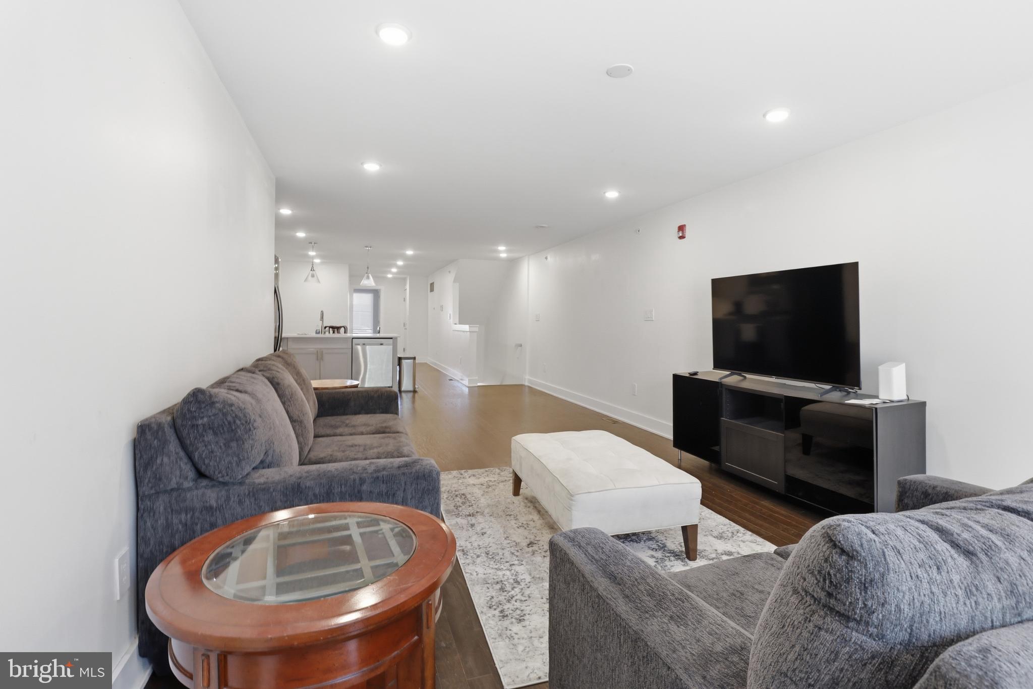 OLDE KENSINGTON - Residential