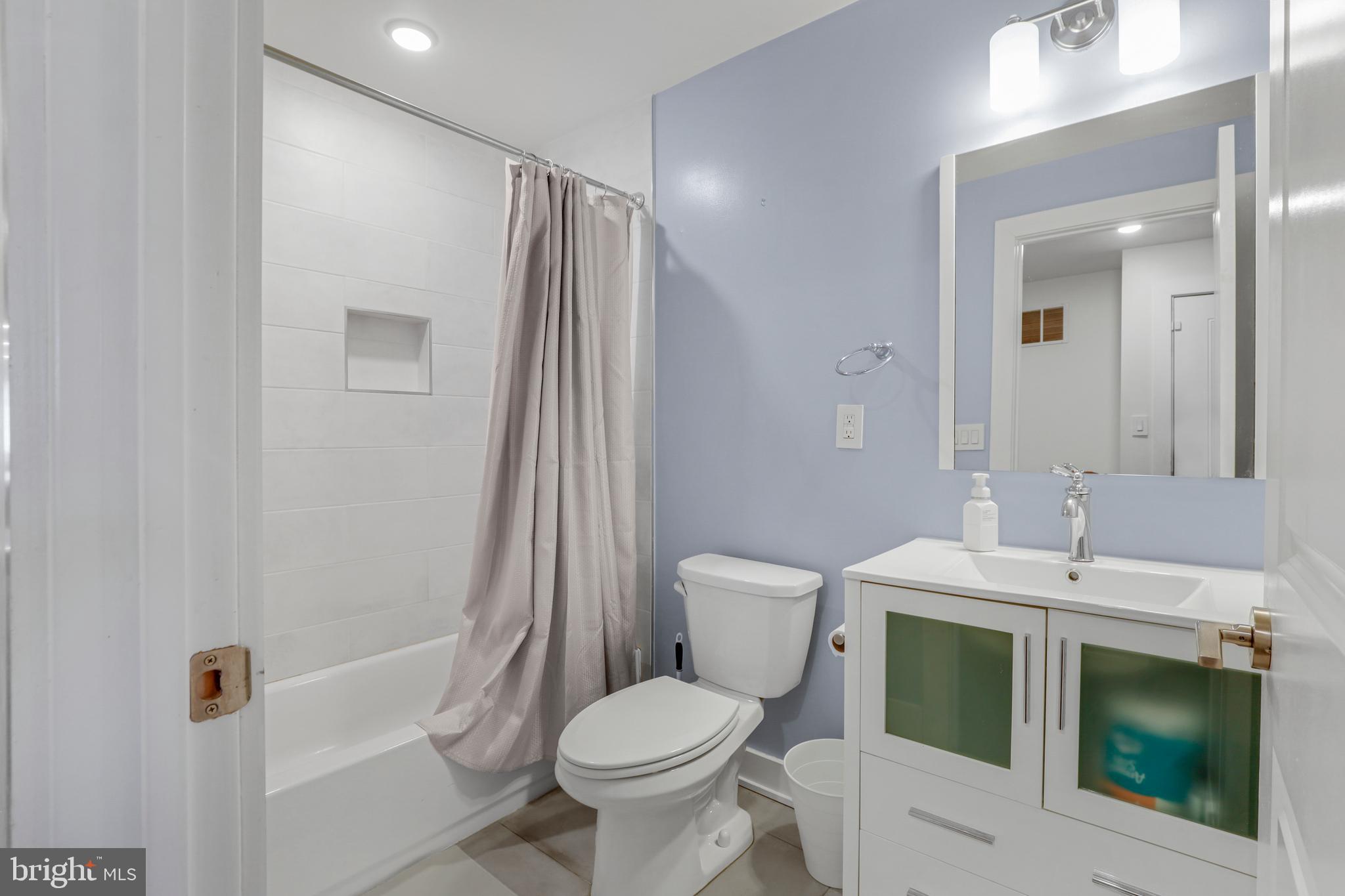 OLDE KENSINGTON - Residential
