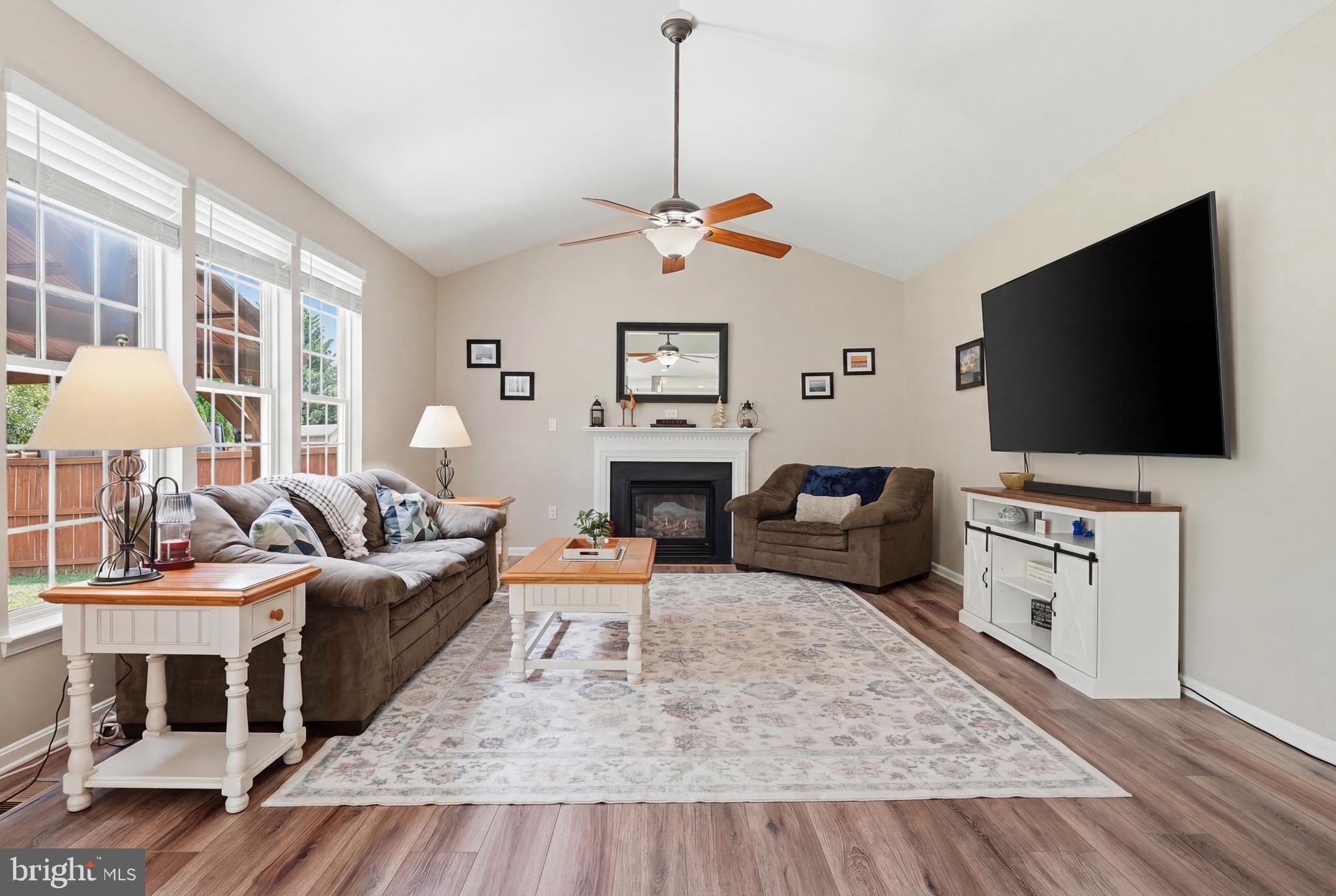 WELLINGTON TRACE - Residential