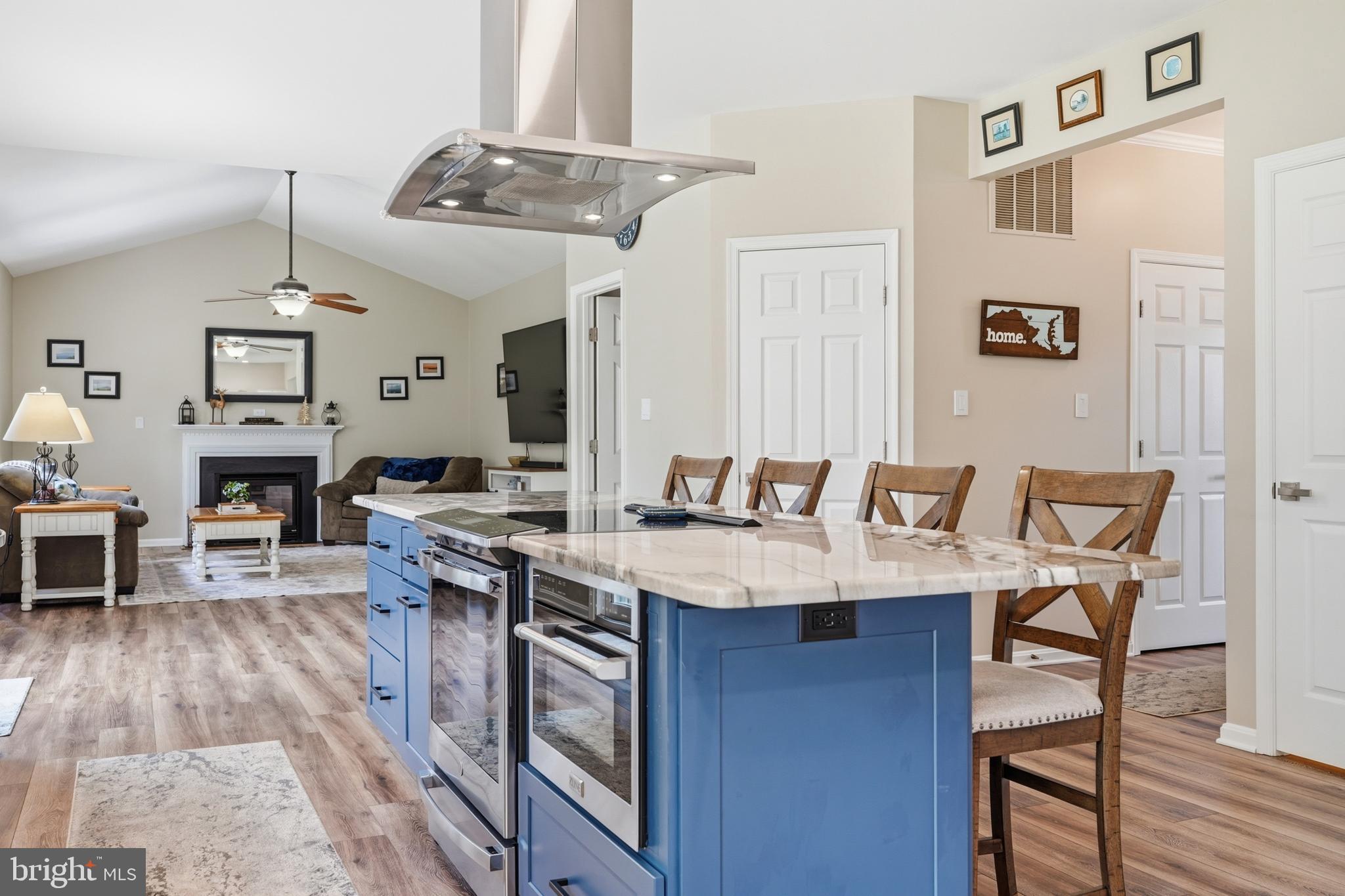 WELLINGTON TRACE - Residential