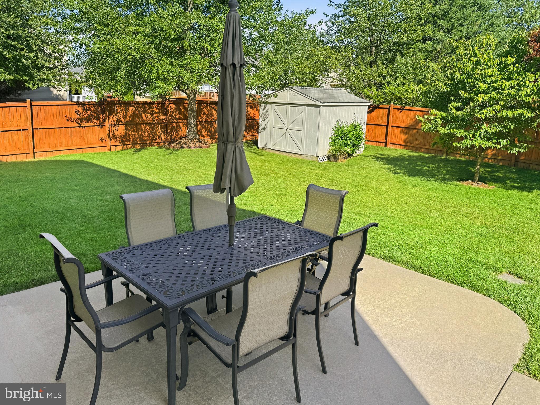 WELLINGTON TRACE - Residential