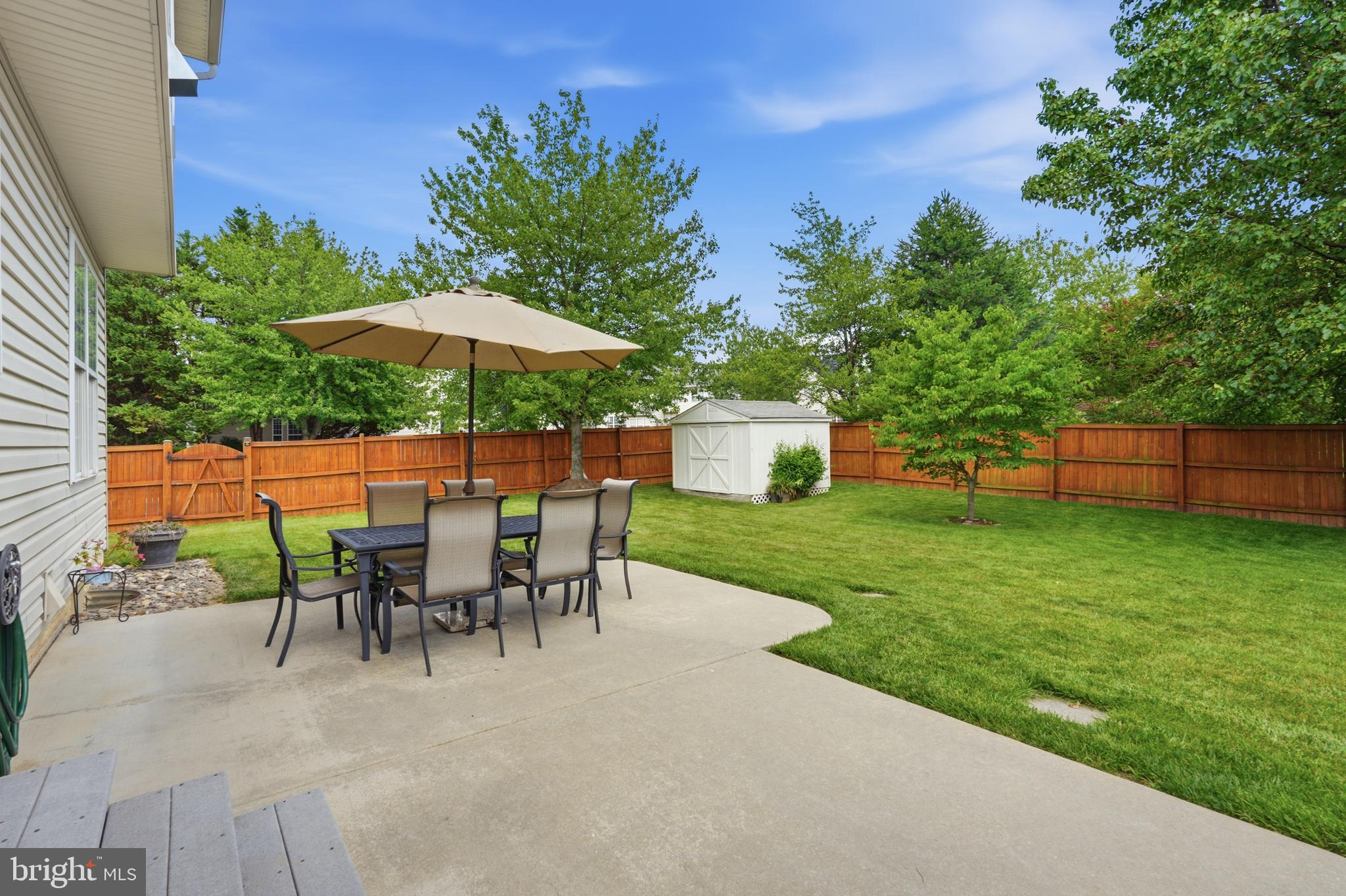WELLINGTON TRACE - Residential