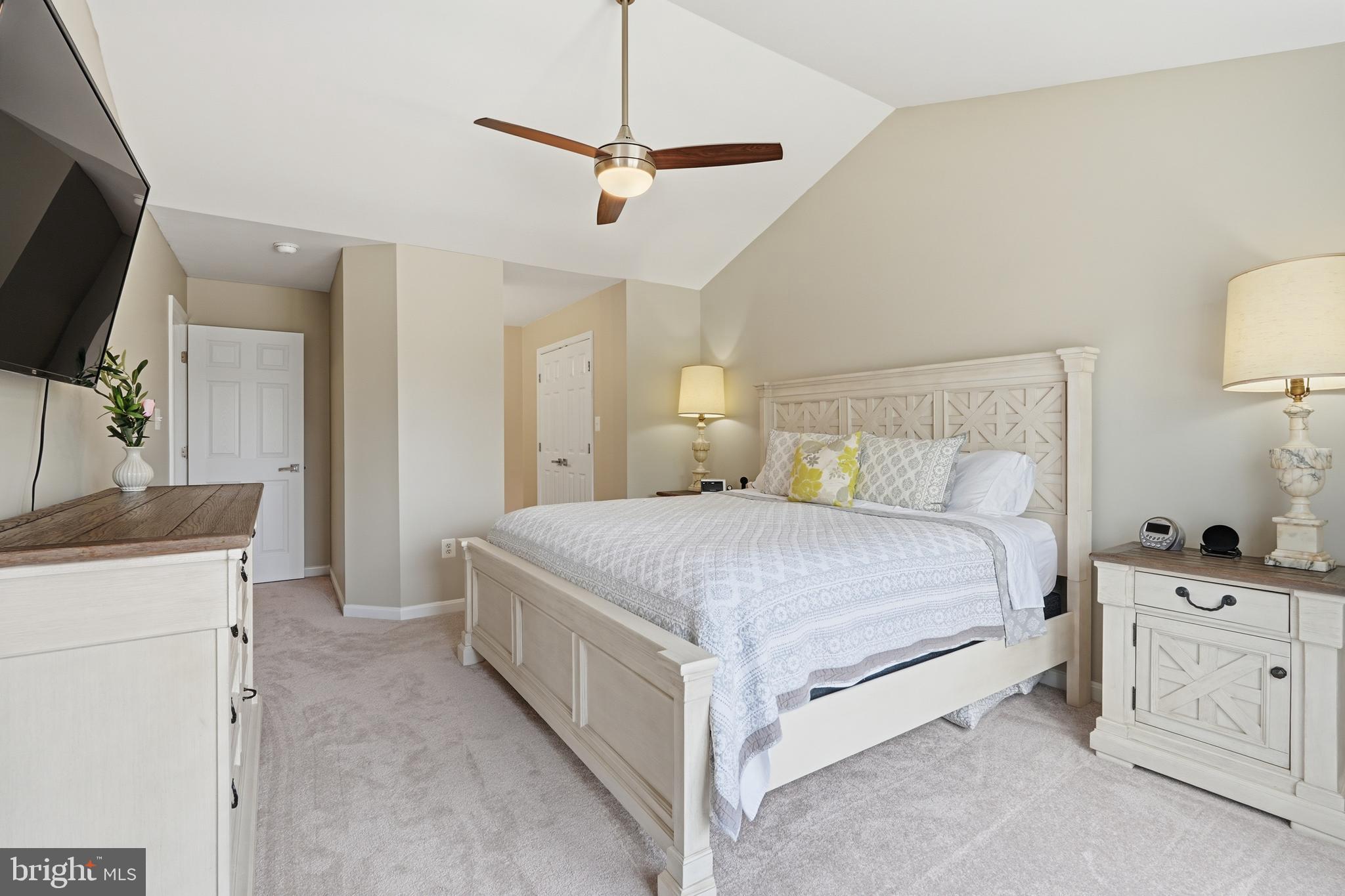 WELLINGTON TRACE - Residential