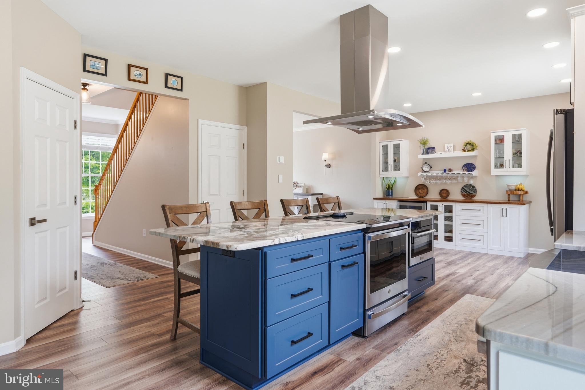 WELLINGTON TRACE - Residential