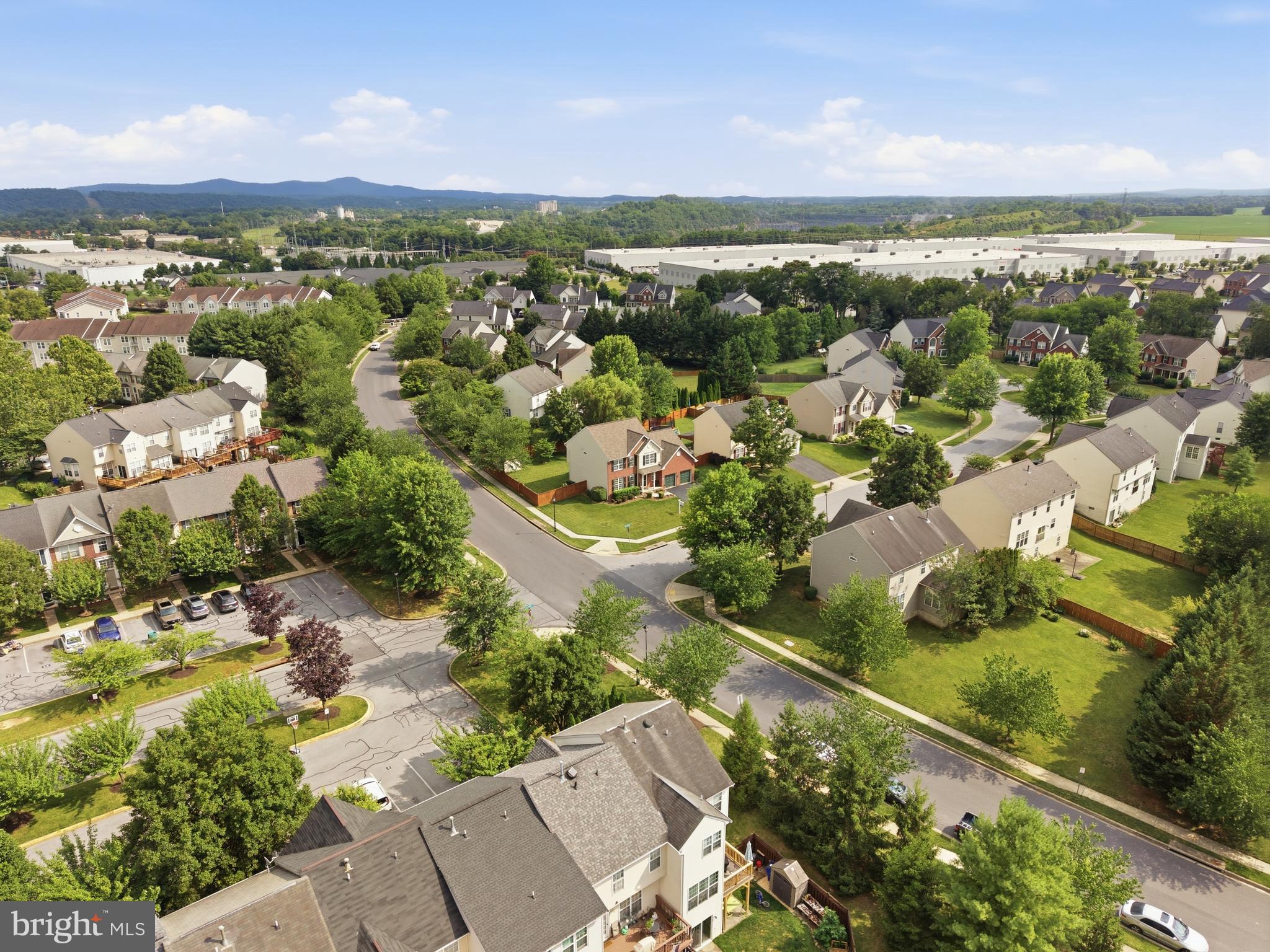 WELLINGTON TRACE - Residential