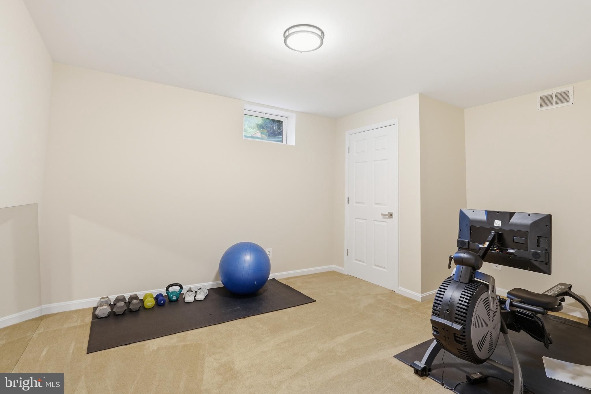 WELLINGTON TRACE - Residential