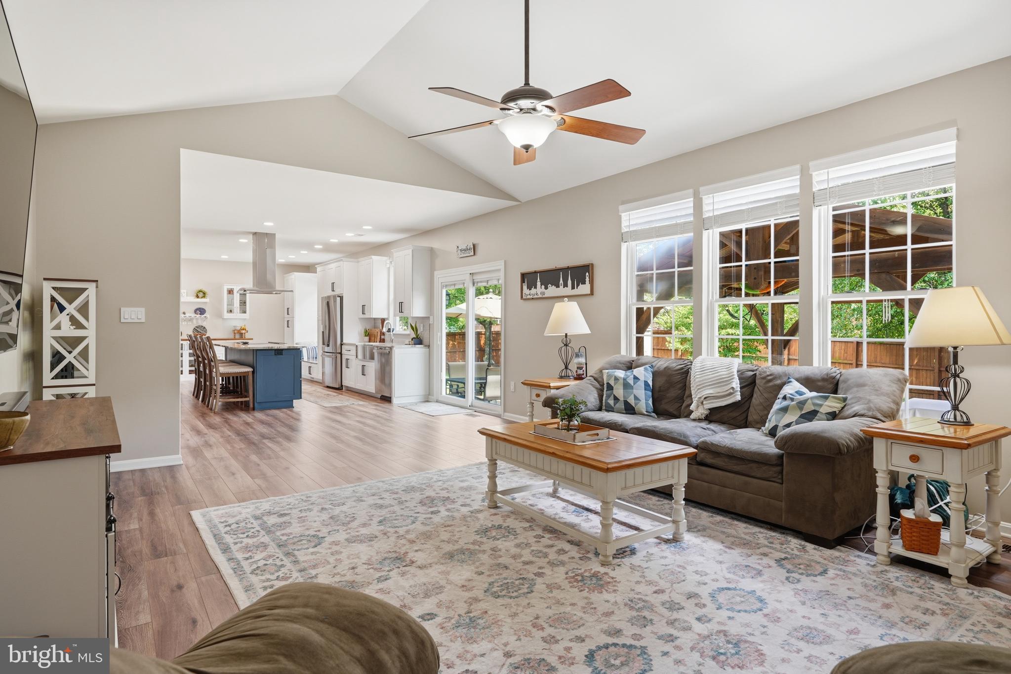 WELLINGTON TRACE - Residential