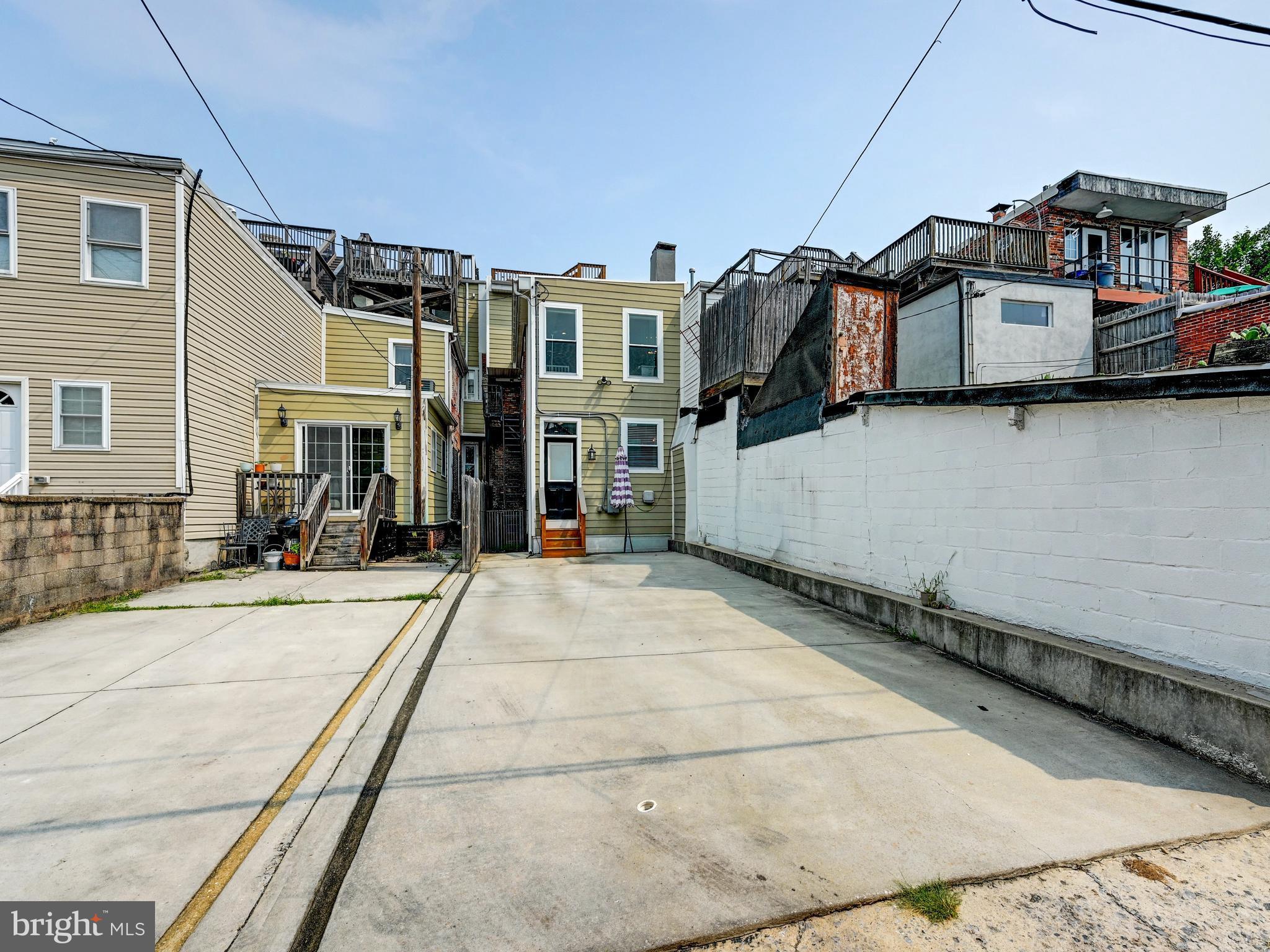 BUTCHERS HILL - Residential