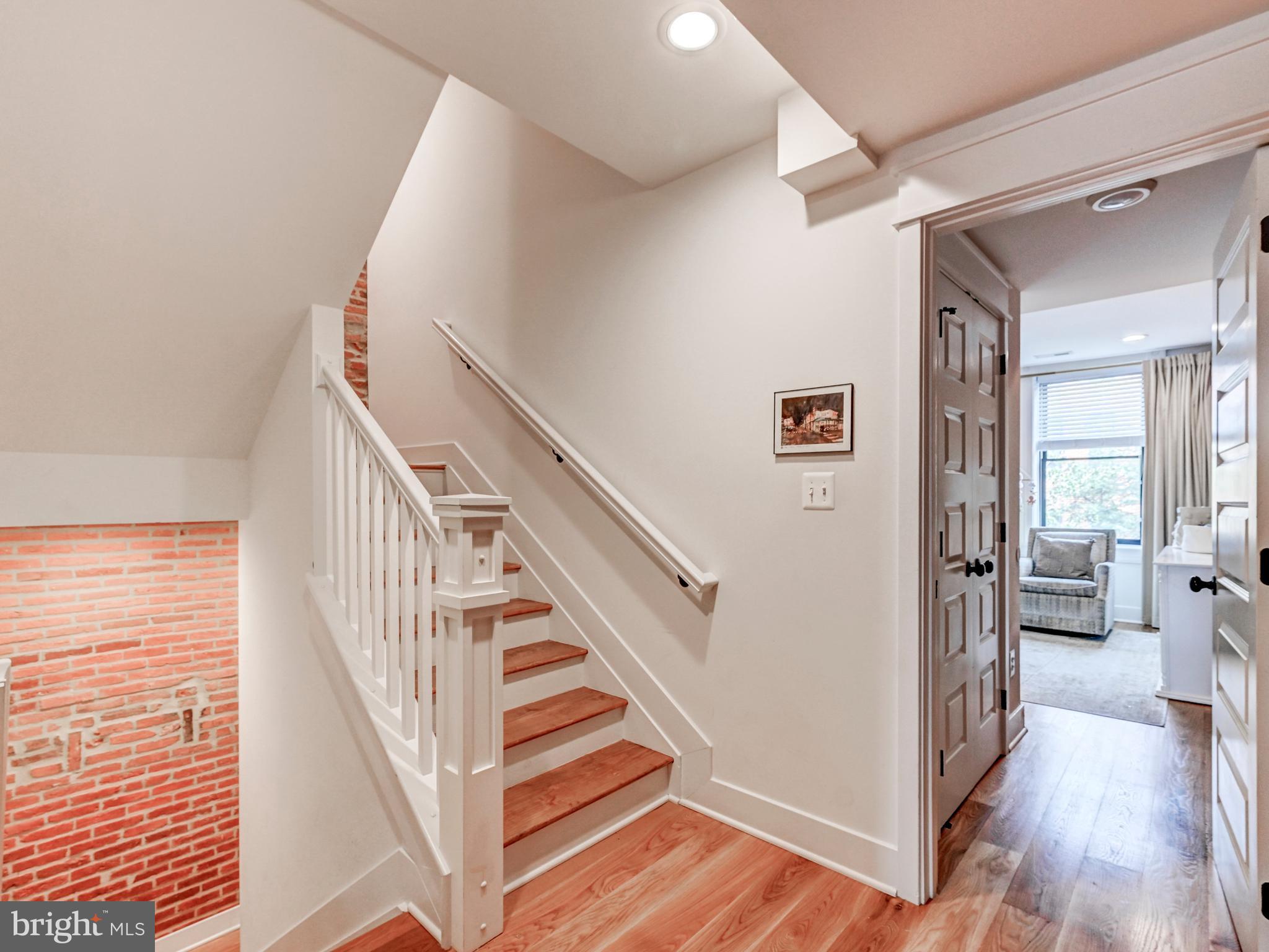 BUTCHERS HILL - Residential