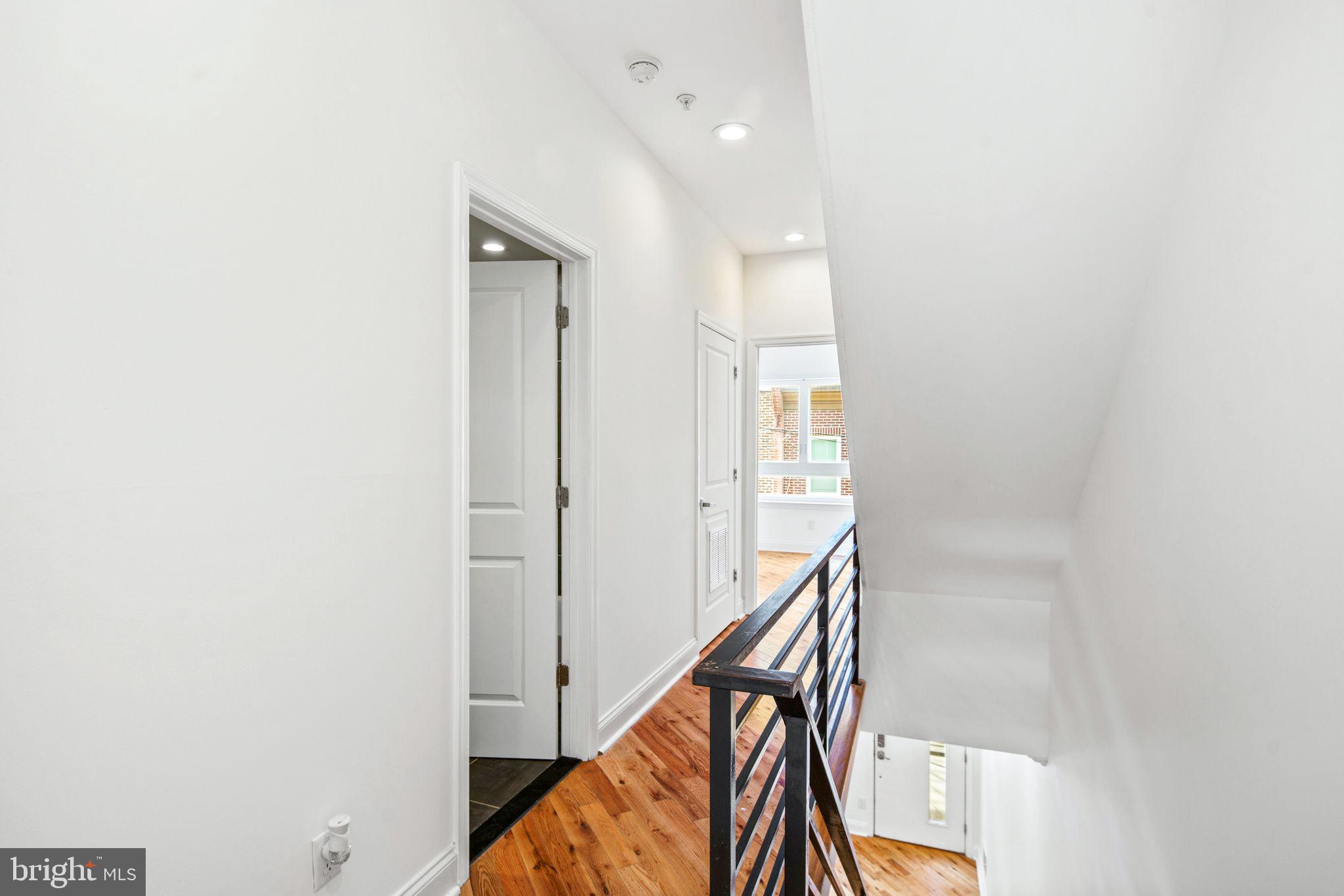 POINT BREEZE - Residential