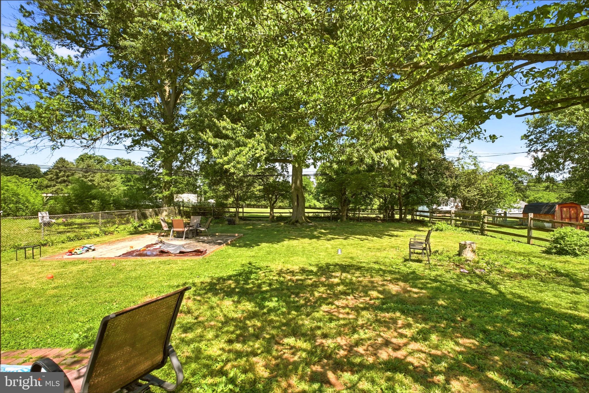 MEADOWBROOK - Residential