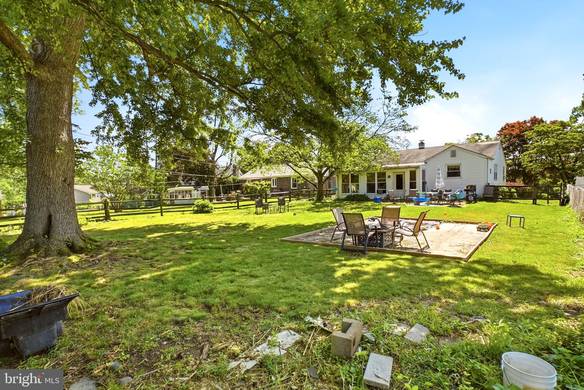 MEADOWBROOK - Residential