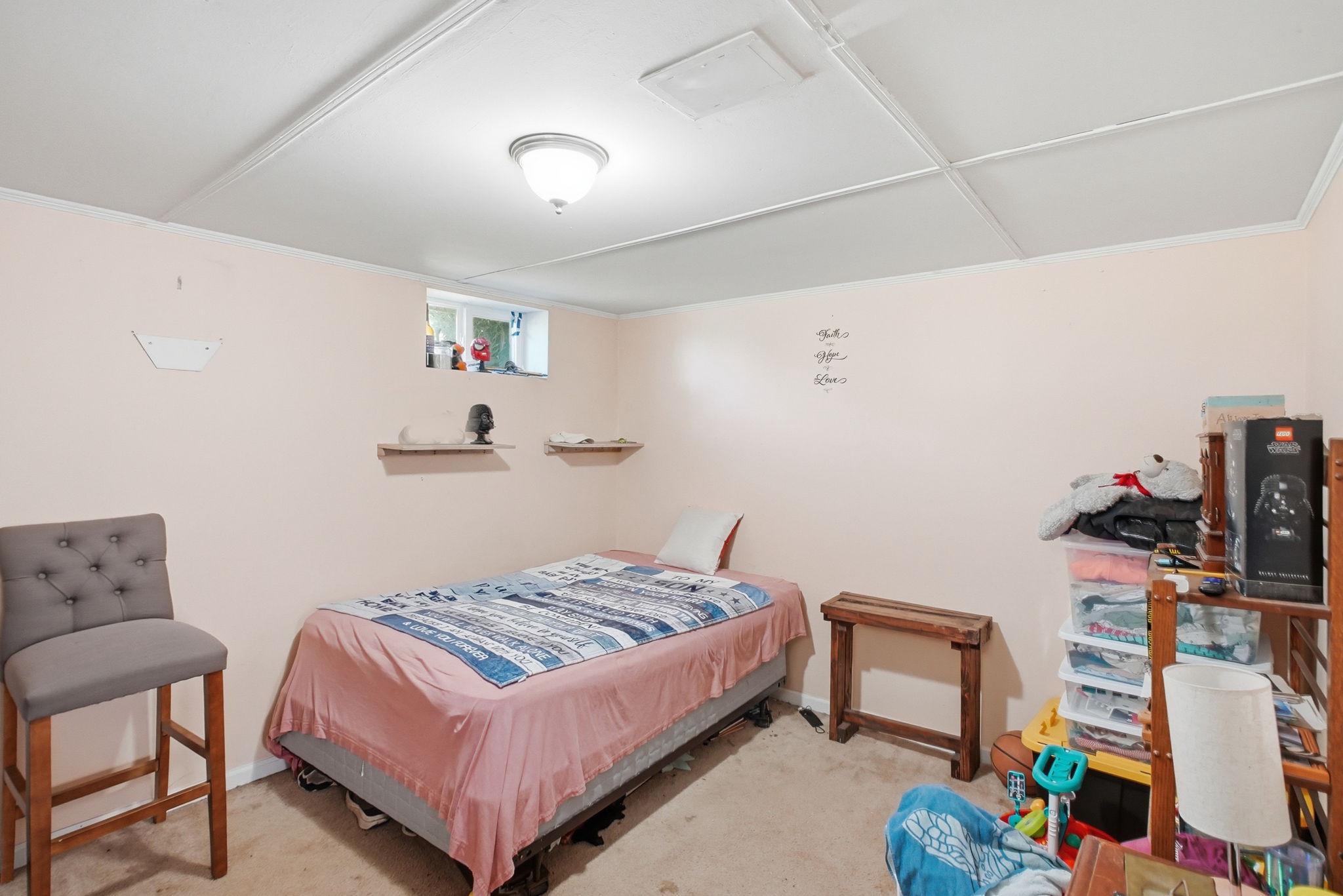 MEADOWBROOK - Residential