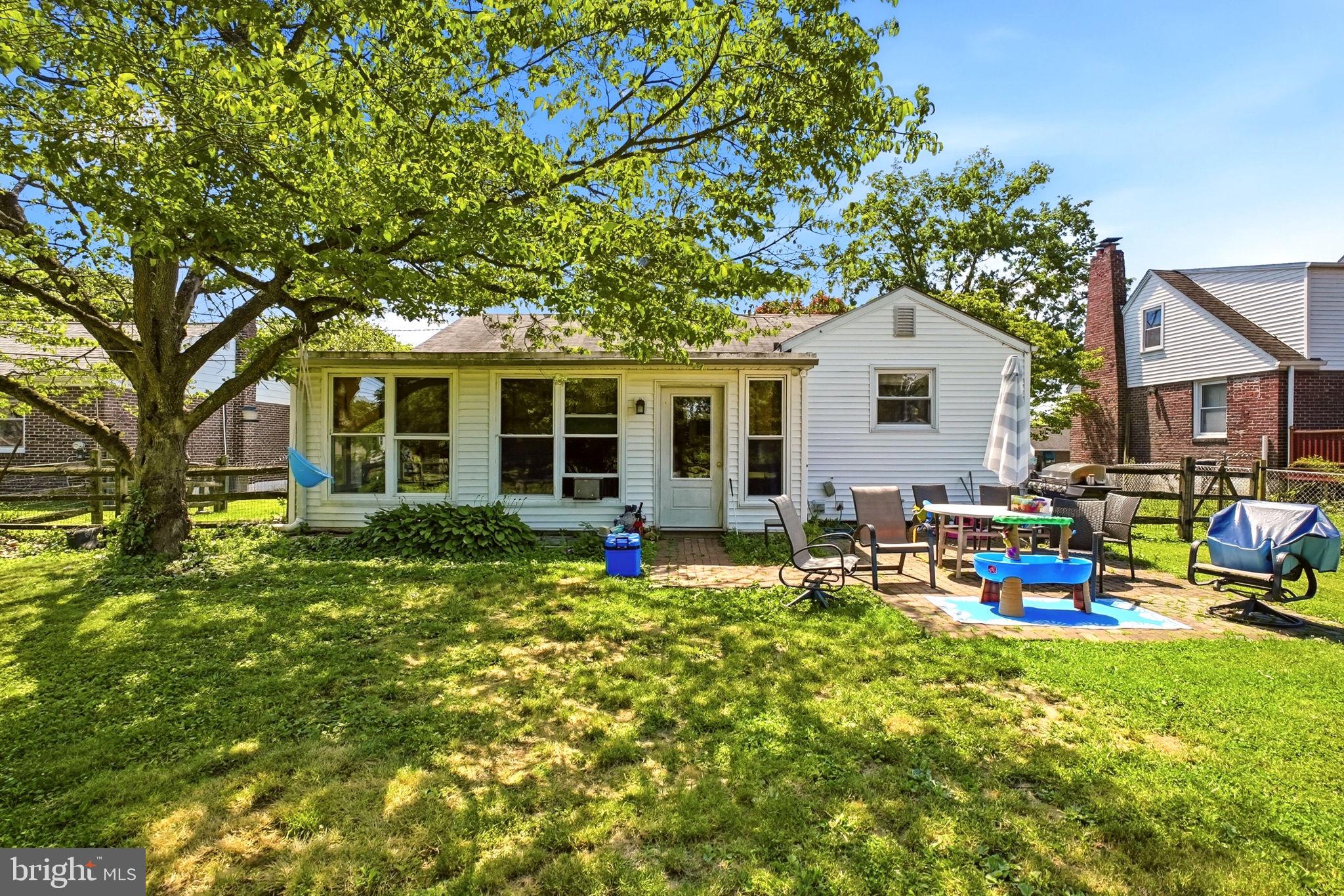 MEADOWBROOK - Residential