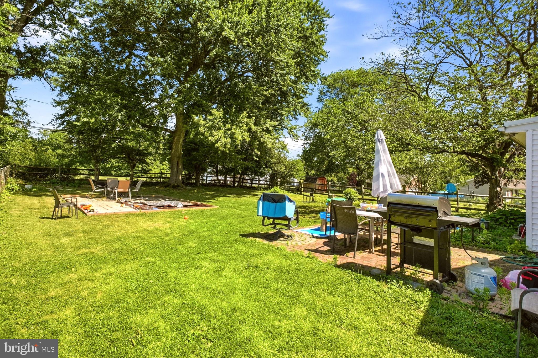 MEADOWBROOK - Residential