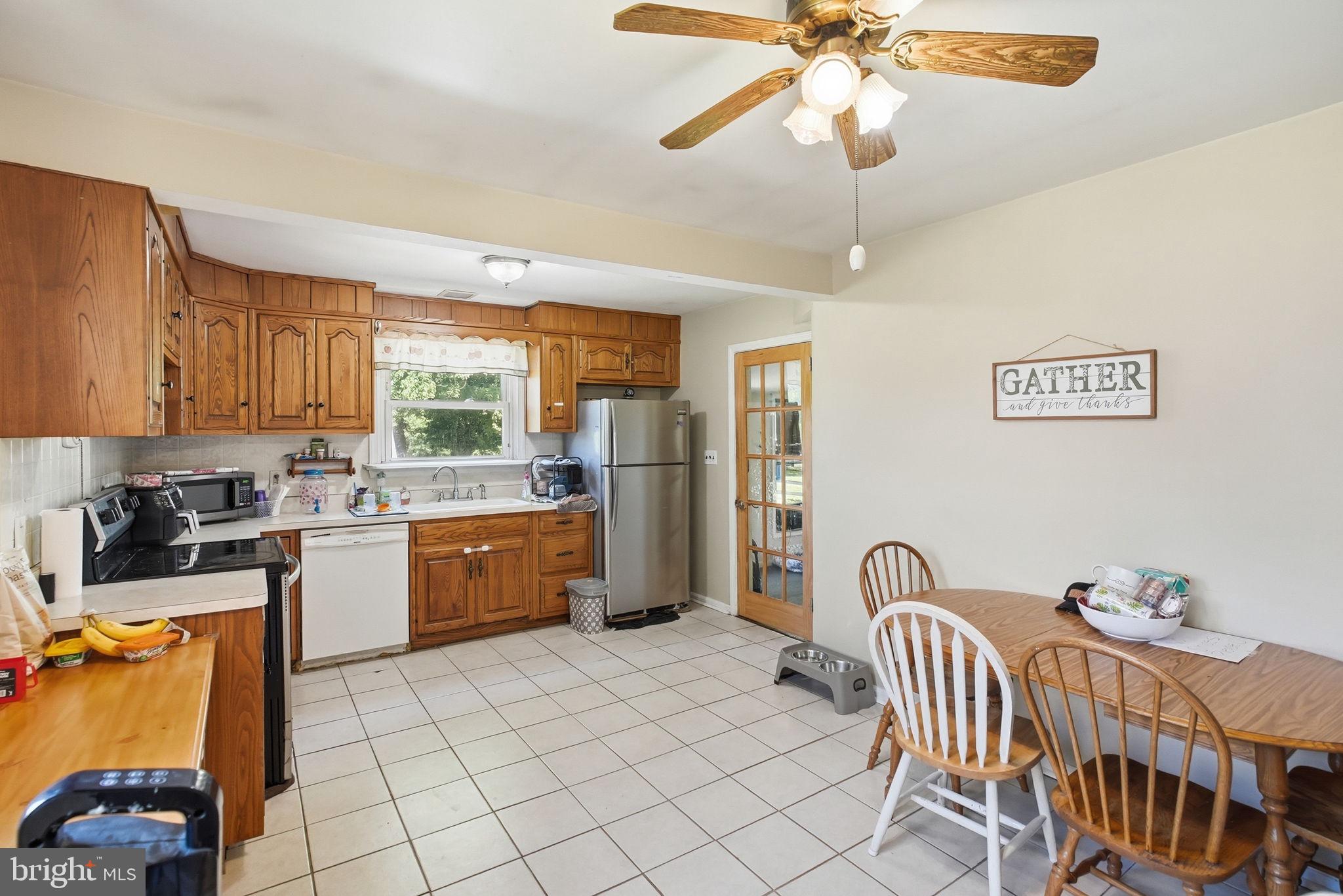 MEADOWBROOK - Residential
