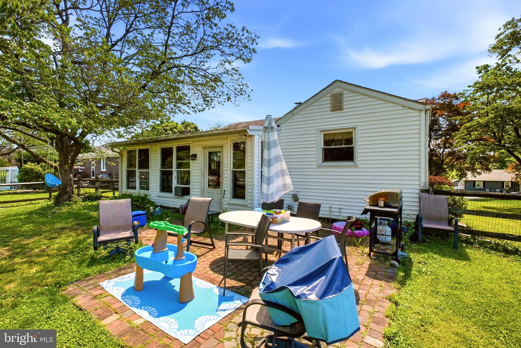MEADOWBROOK - Residential
