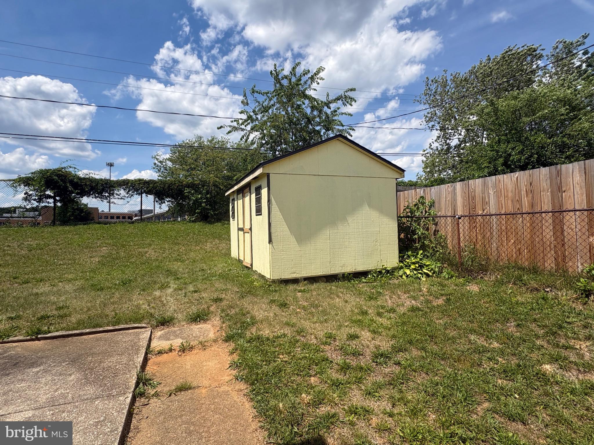 BROOKSIDE - Residential