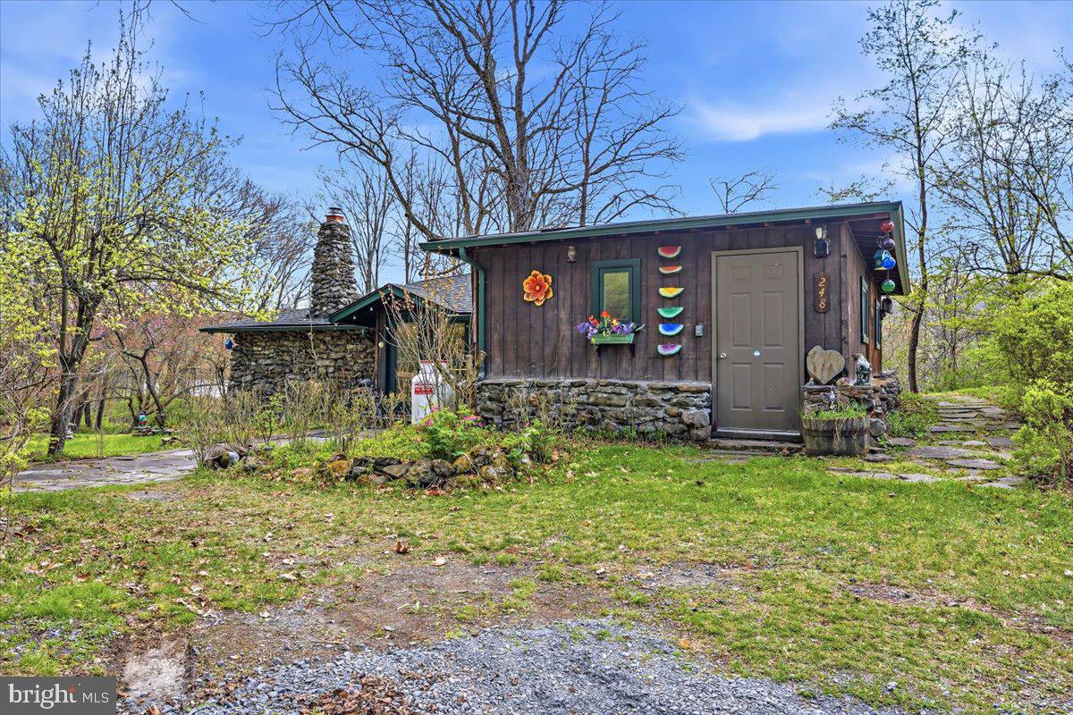 EAST STROUDSBURG - Residential