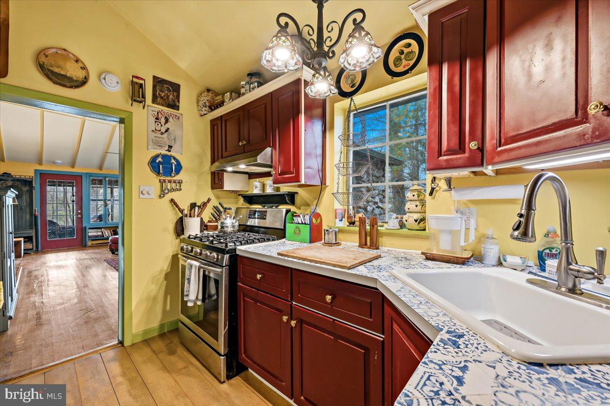 EAST STROUDSBURG - Residential