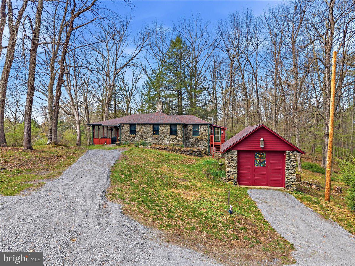 EAST STROUDSBURG - Residential