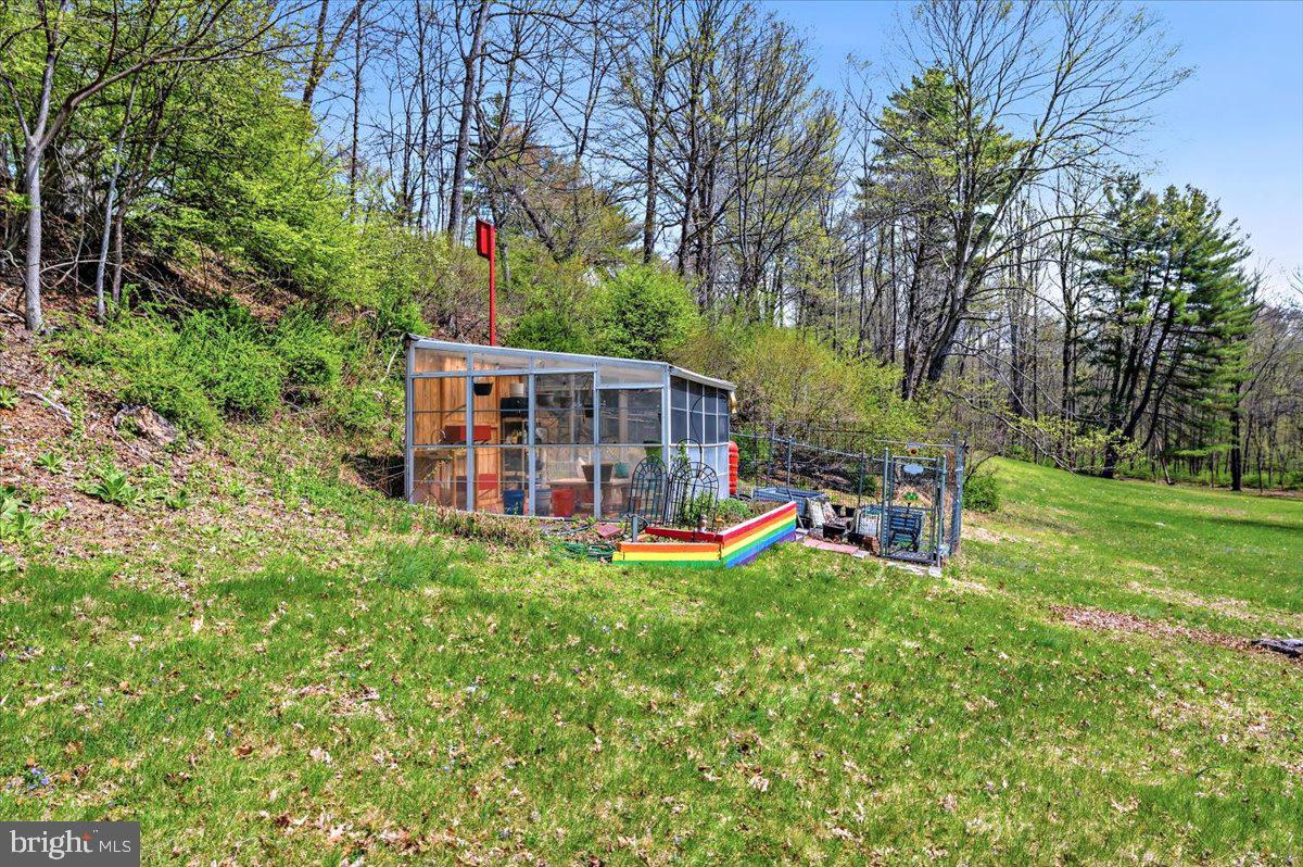 EAST STROUDSBURG - Residential