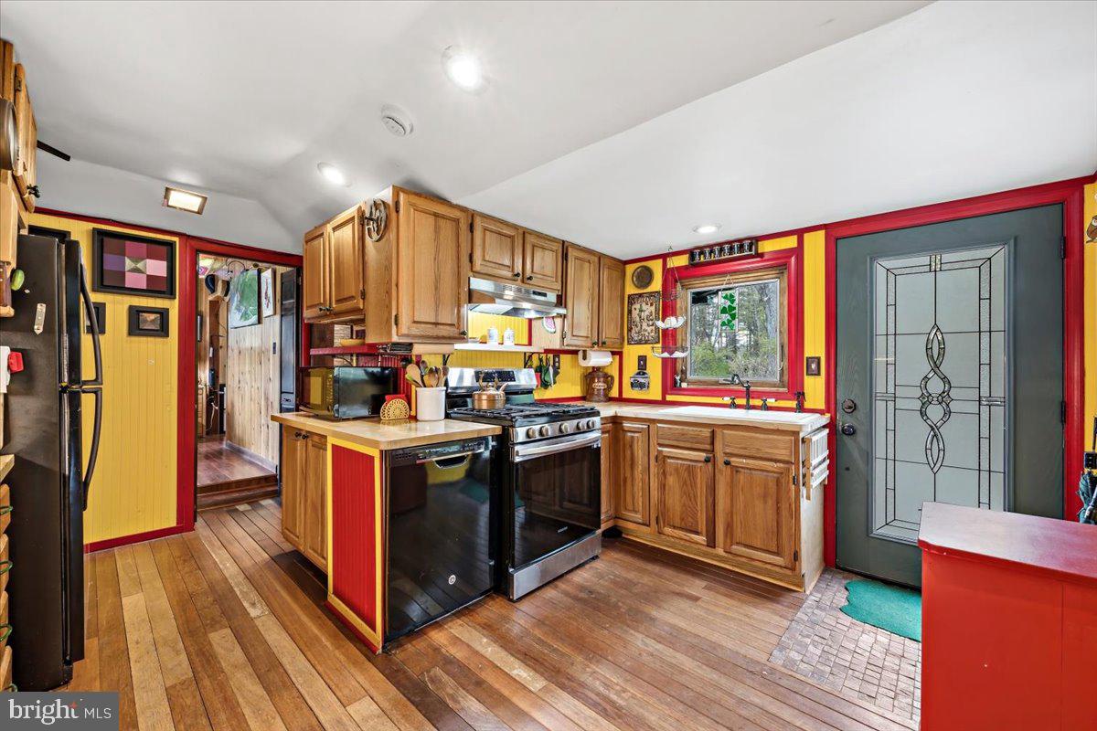 EAST STROUDSBURG - Residential