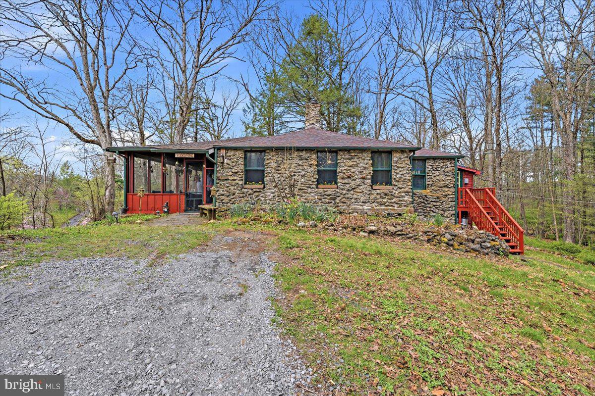 EAST STROUDSBURG - Residential