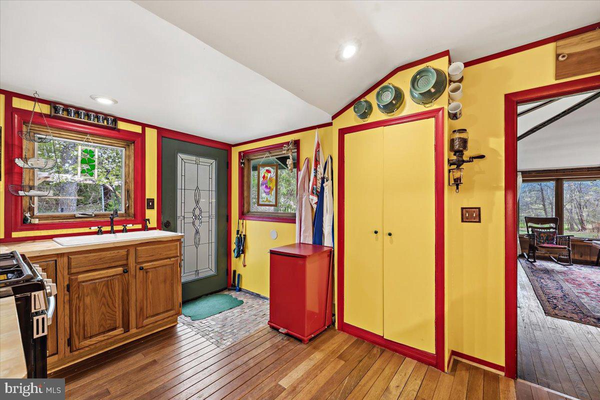 EAST STROUDSBURG - Residential