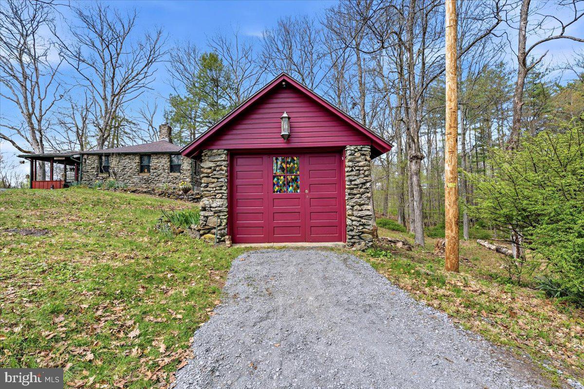 EAST STROUDSBURG - Residential