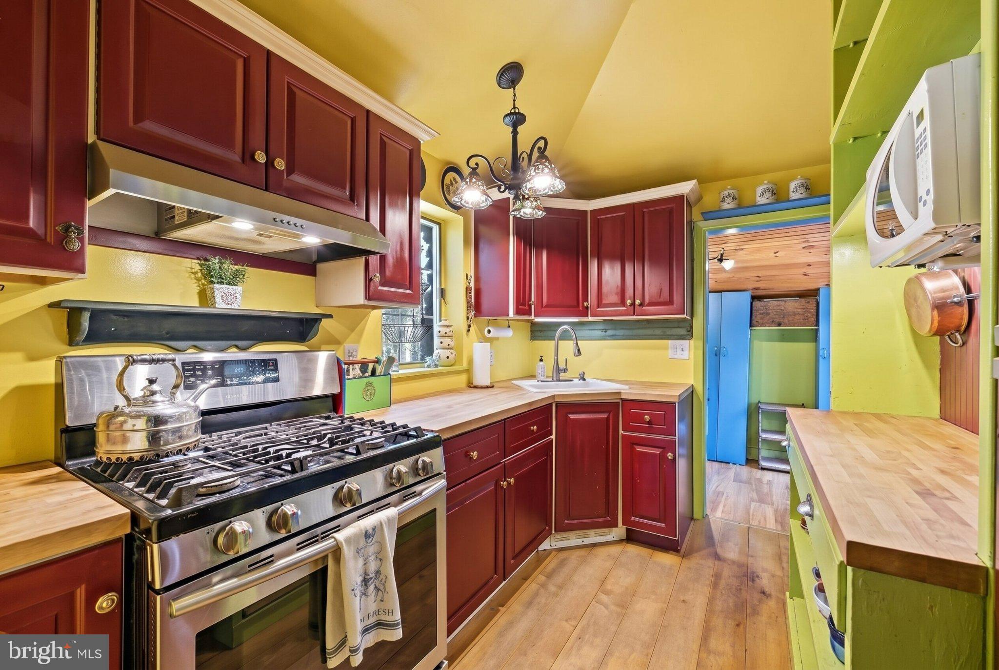 EAST STROUDSBURG - Residential