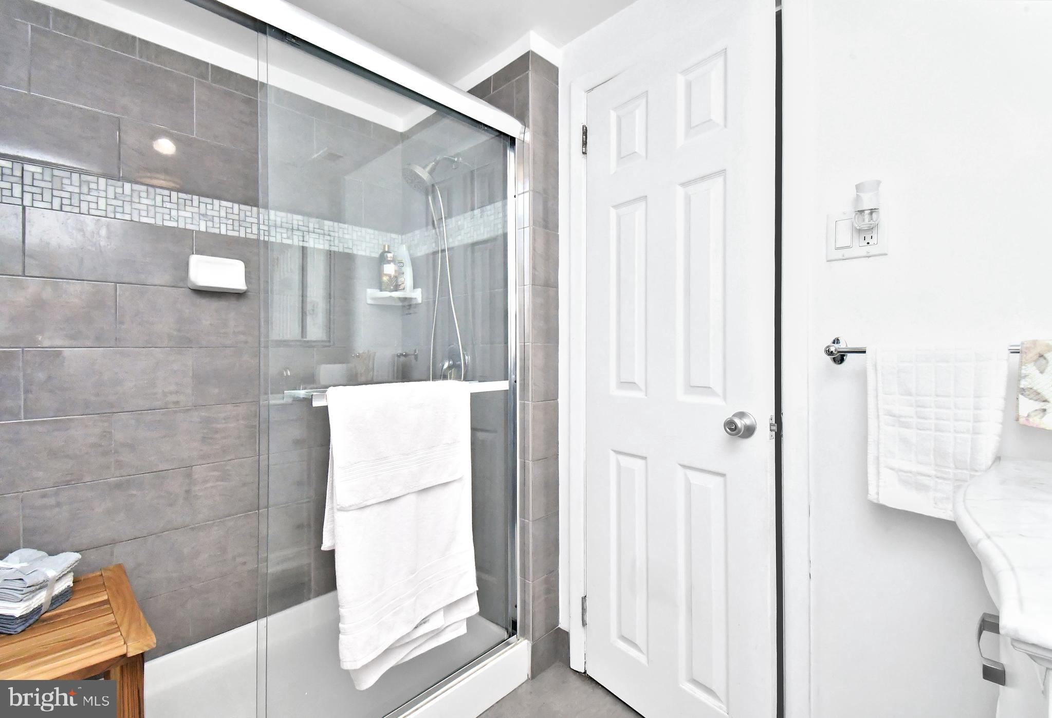 UPPER SOUTHAMPTON - Residential