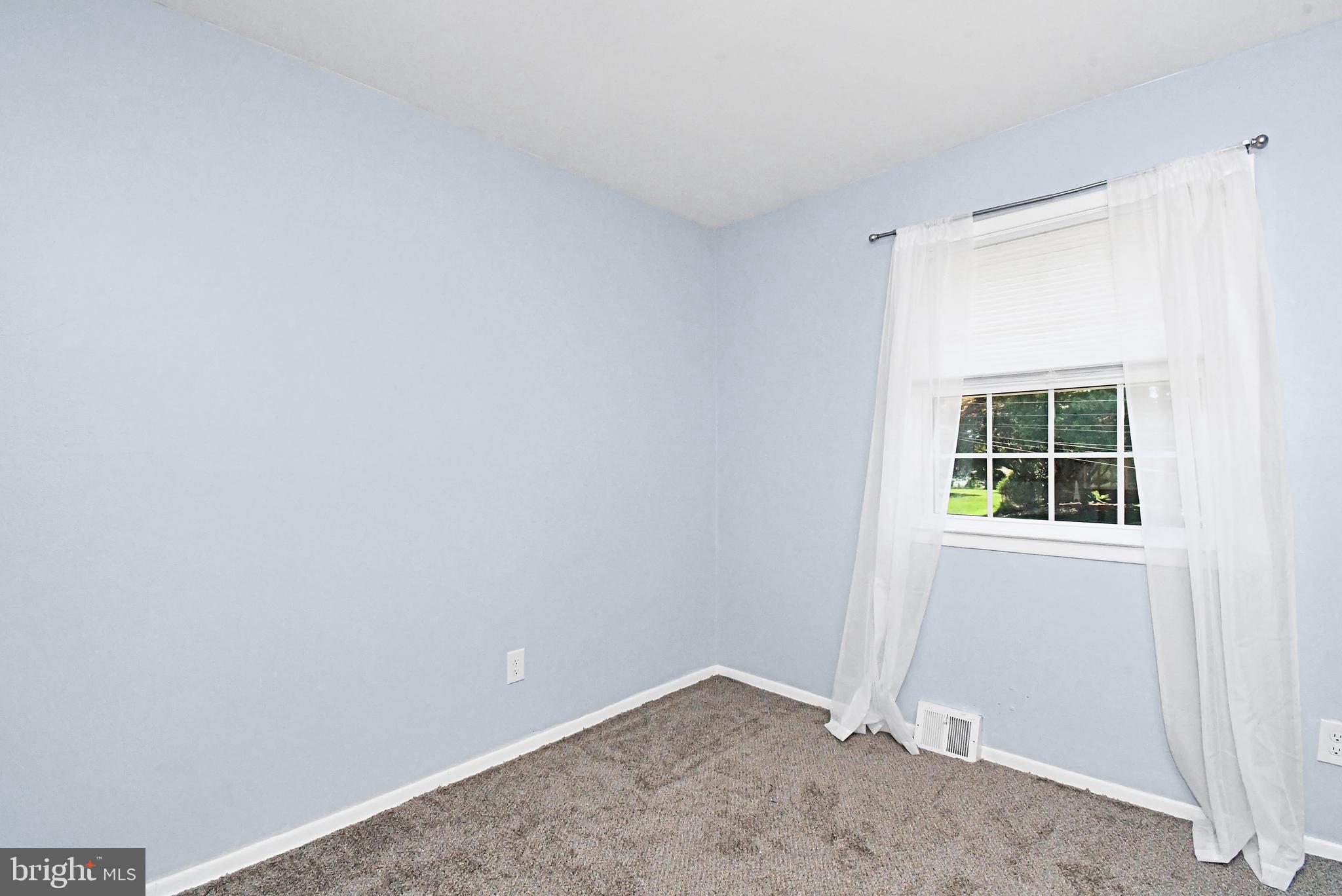 UPPER SOUTHAMPTON - Residential