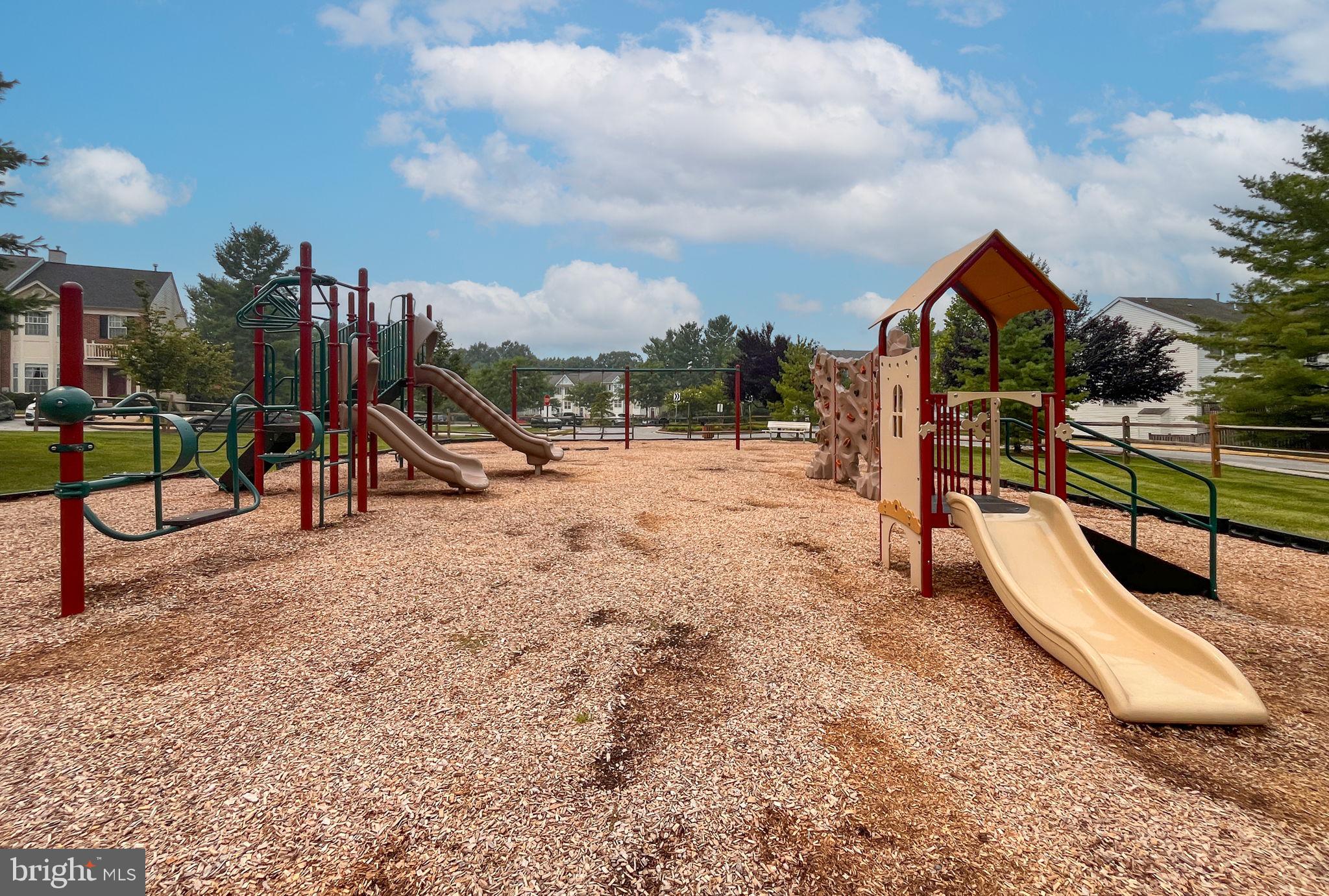 SPRING RIDGE - Residential