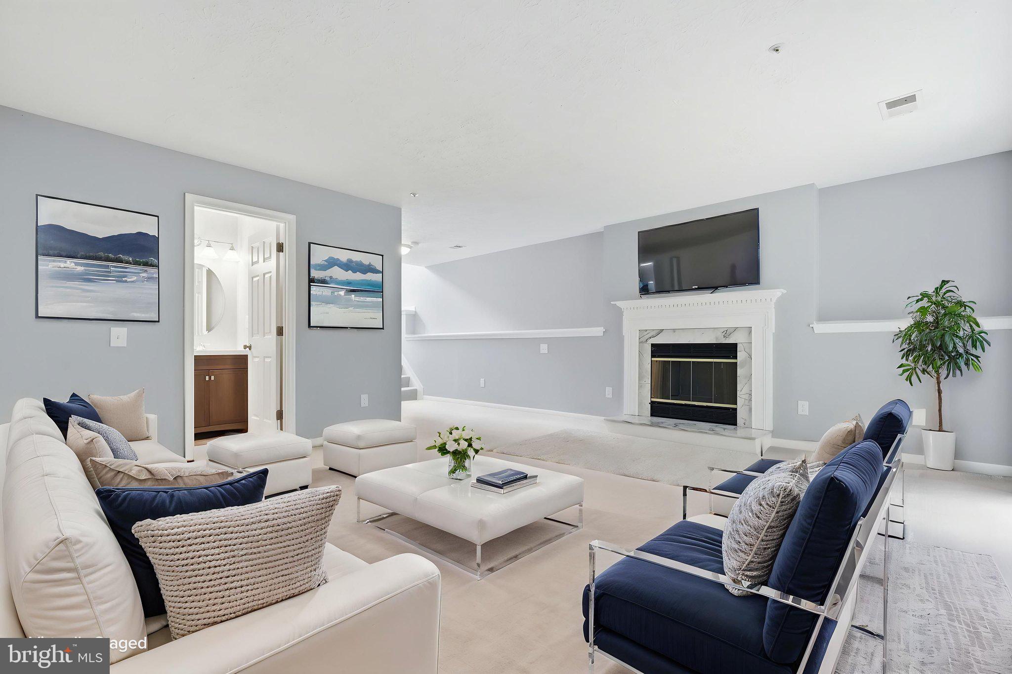 SPRING RIDGE - Residential