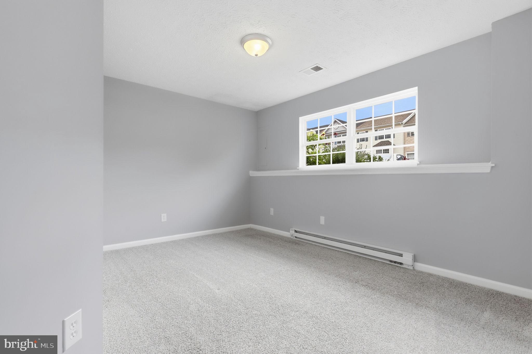 SPRING RIDGE - Residential
