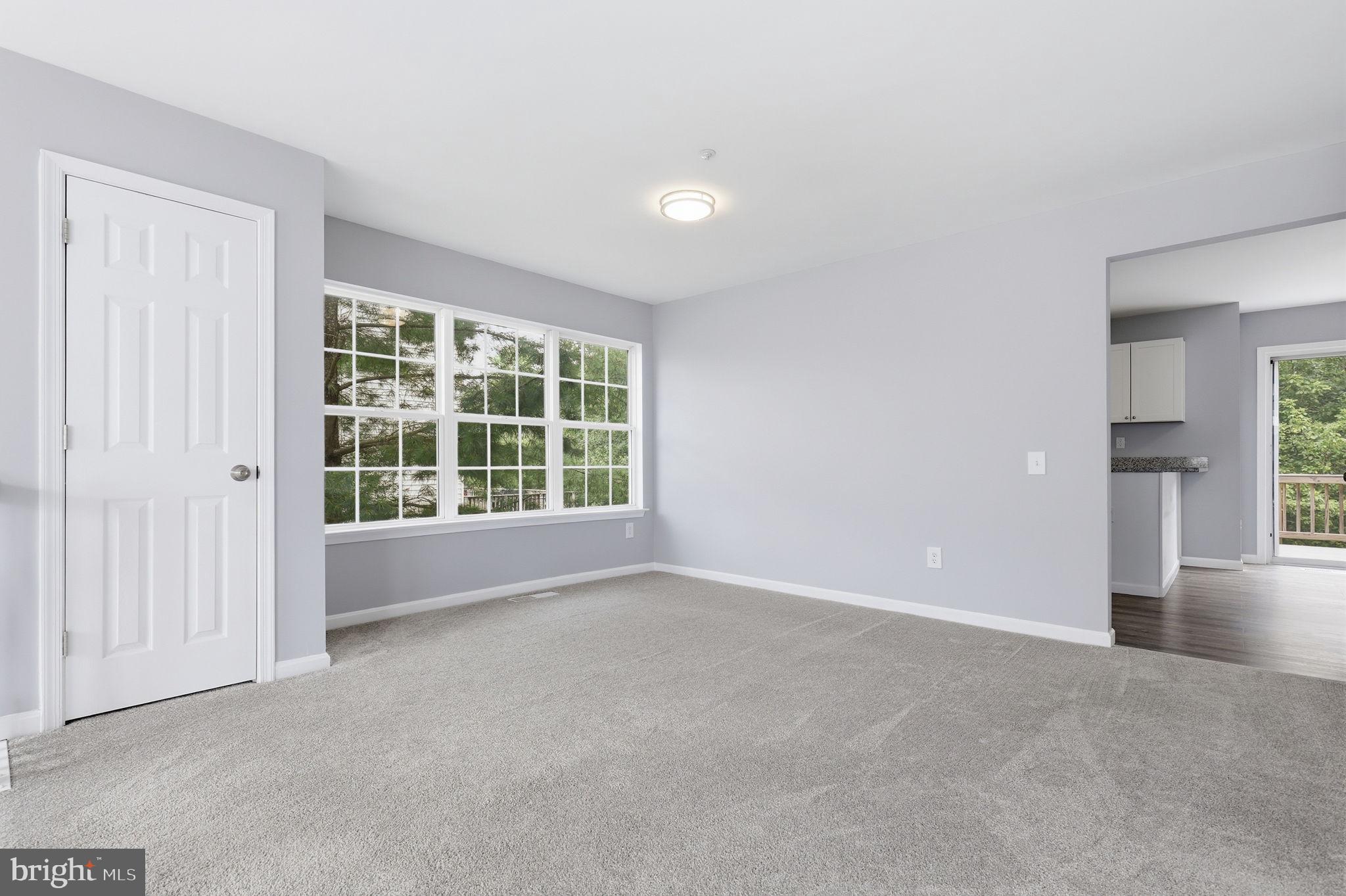 SPRING RIDGE - Residential