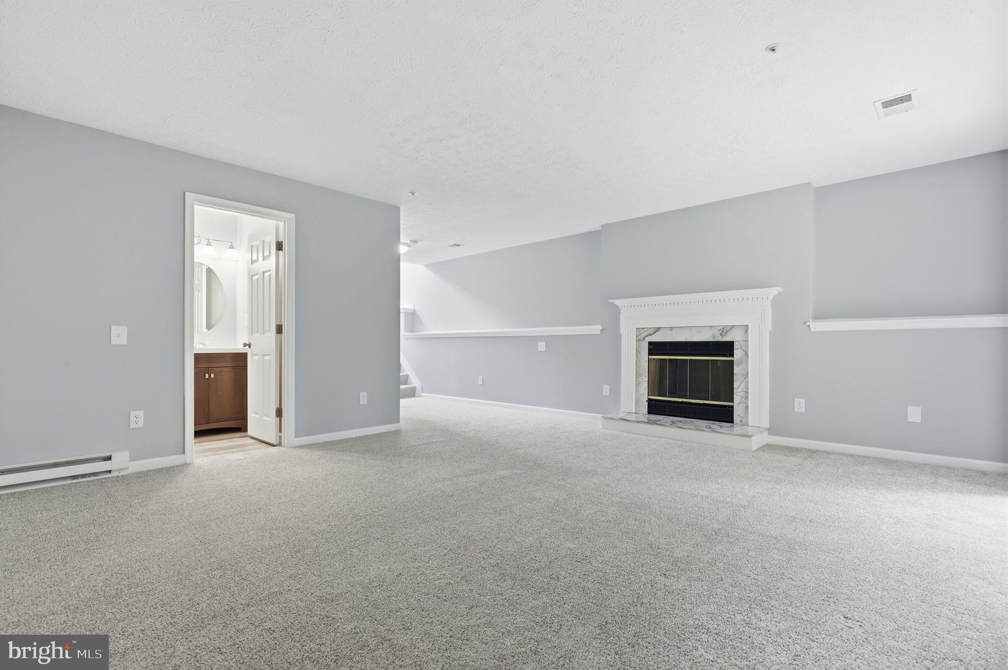 SPRING RIDGE - Residential
