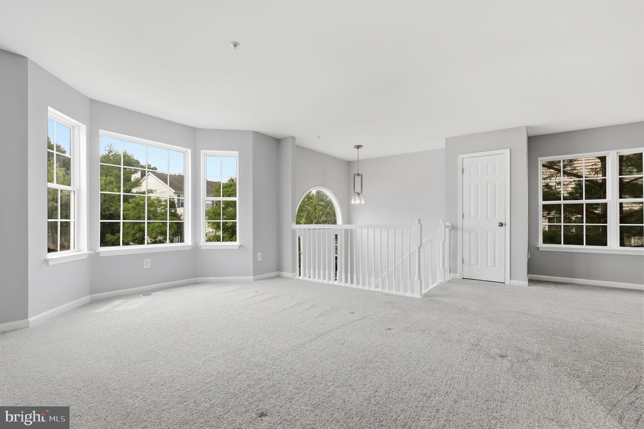 SPRING RIDGE - Residential